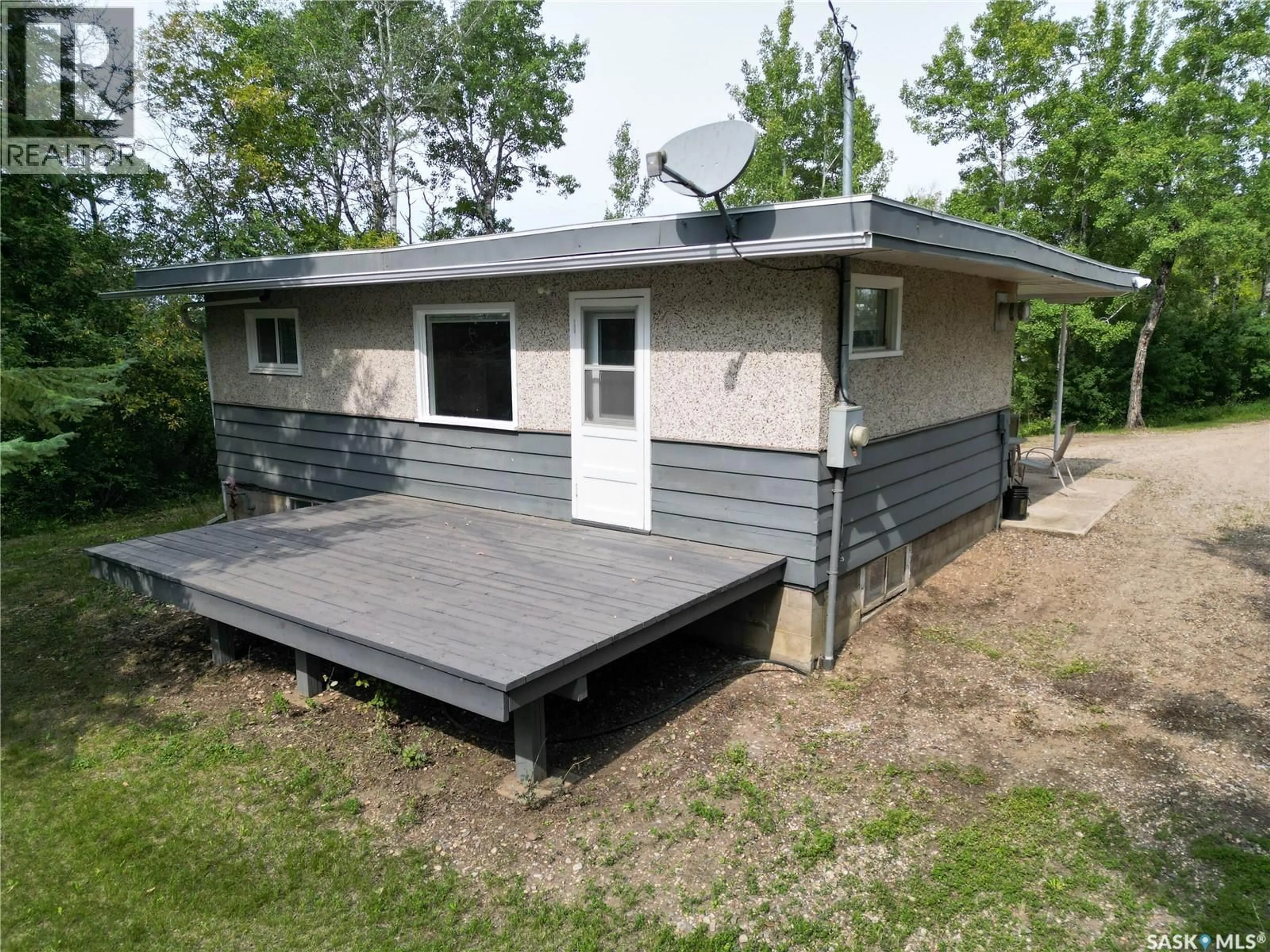 Home with vinyl exterior material, building for Acreage - LINCOLN PARK ROAD, Prince Albert Rm No. 461 Saskatchewan S6V5P9