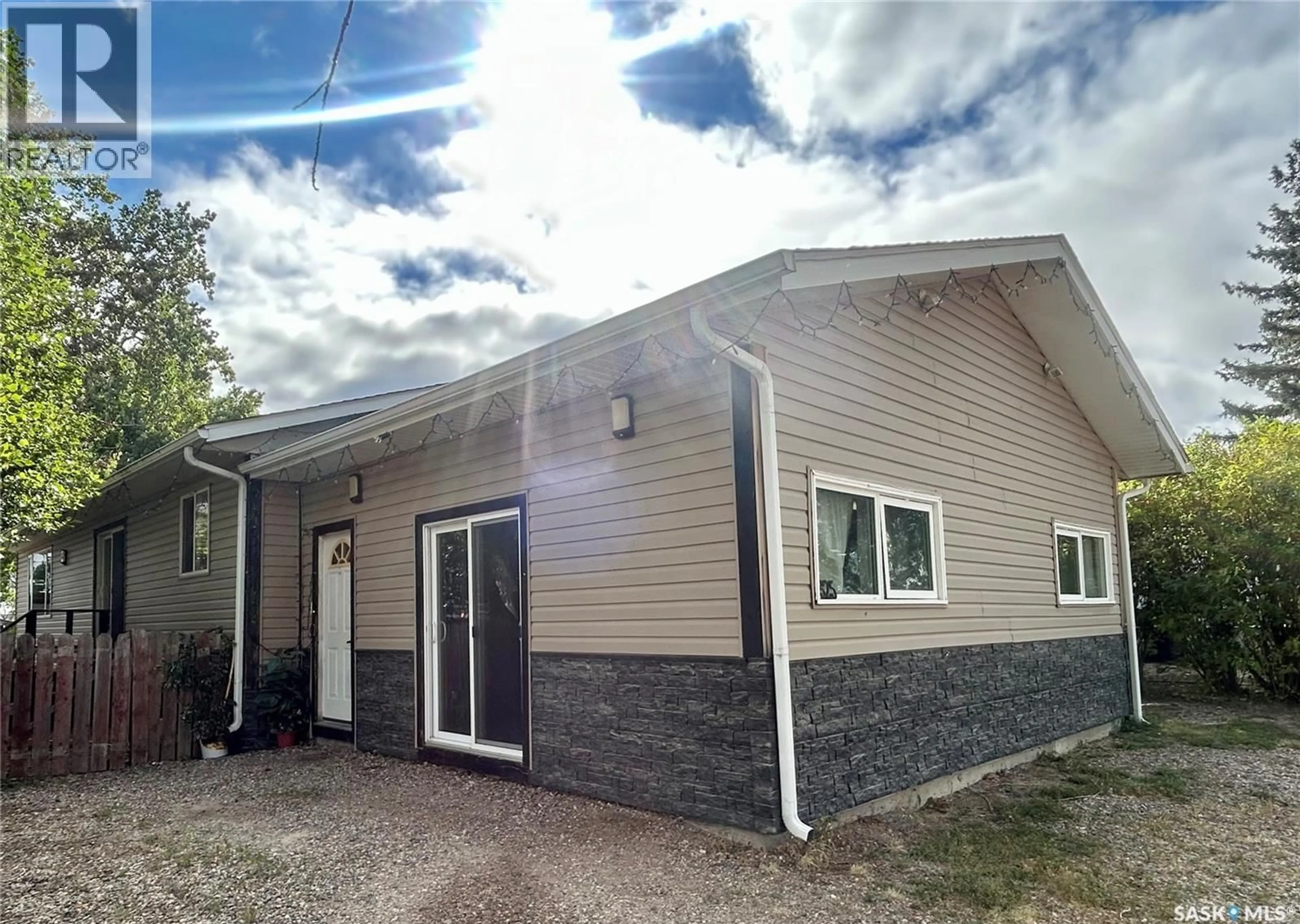 Home with vinyl exterior material, building for 325 WHITE STREET, Bienfait Saskatchewan S0C0M0