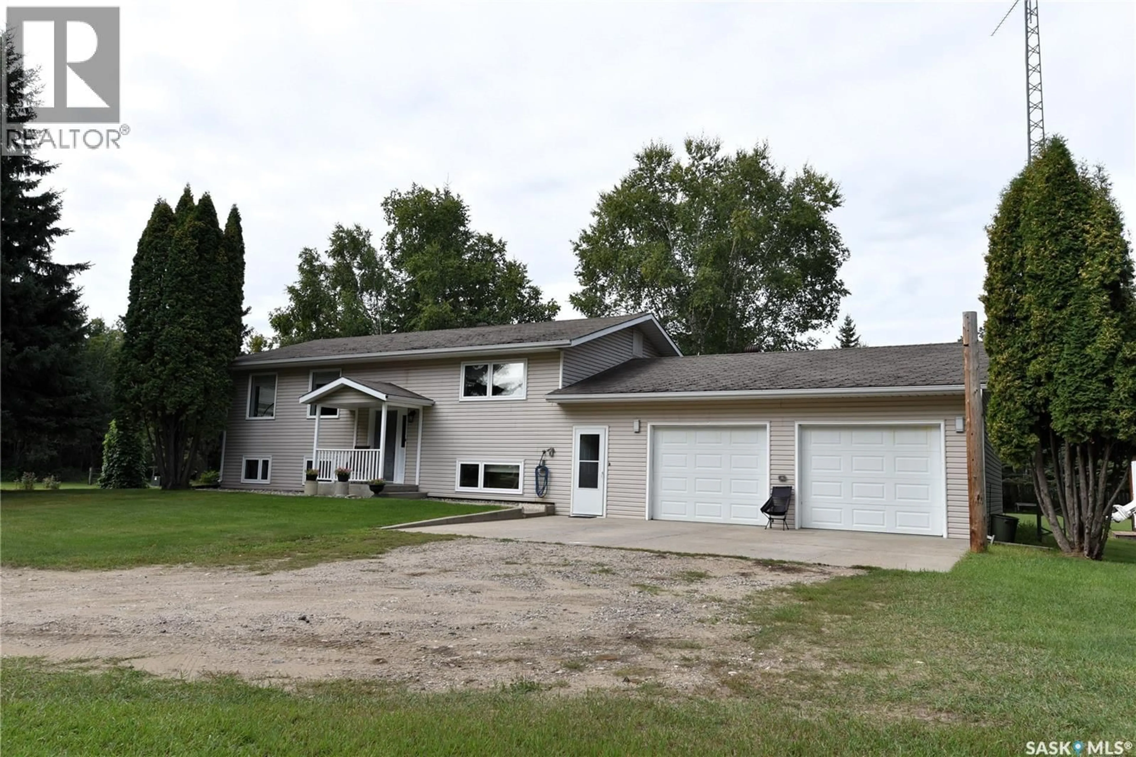 A pic from outside/outdoor area/front of a property/back of a property/a pic from drone, street for PANNELL ACREAGE, Nipawin Rm No. 487 Saskatchewan S0E1E0