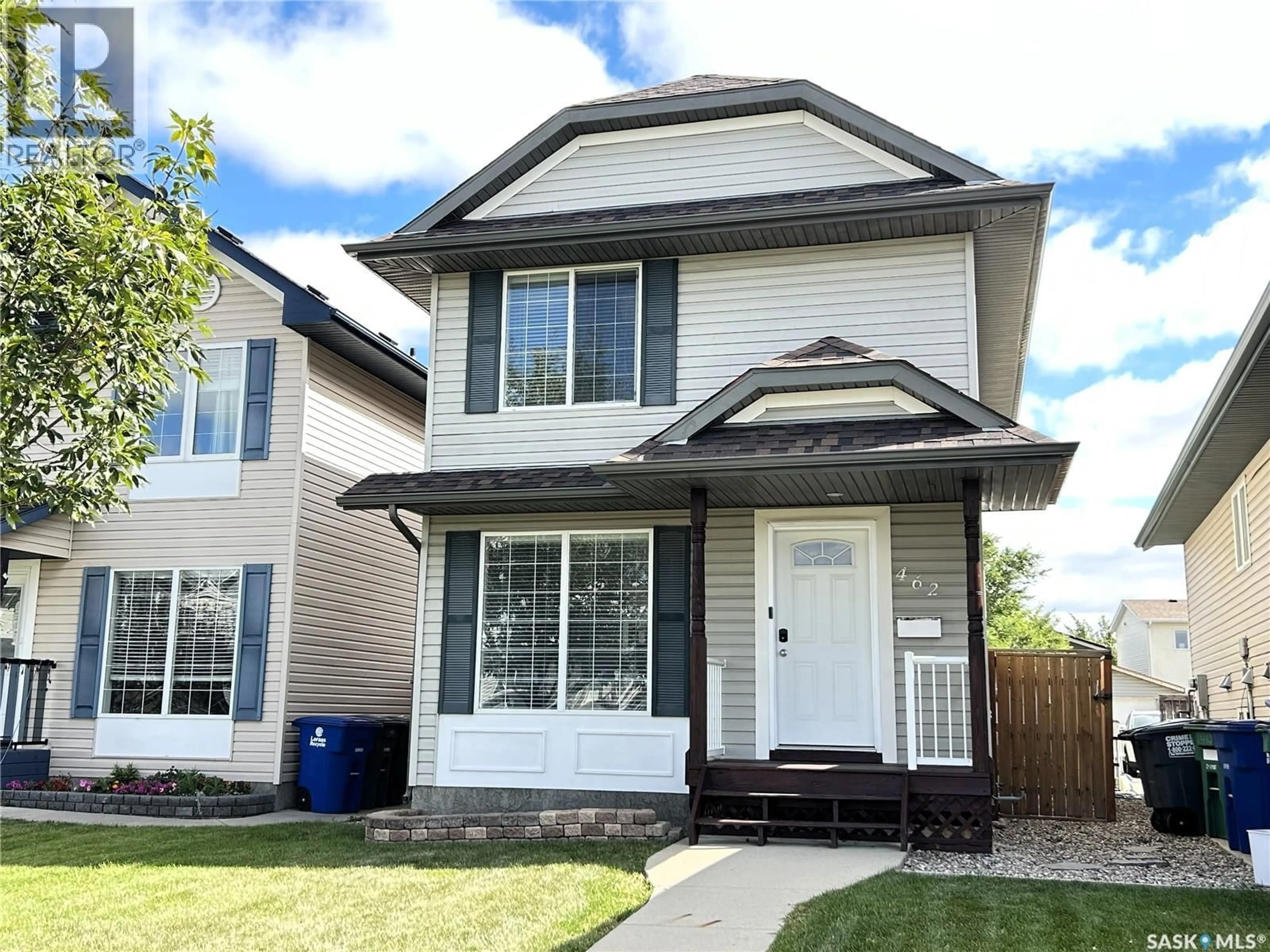 Home with vinyl exterior material, street for 462 RUTHERFORD CRESCENT, Saskatoon Saskatchewan S7N4X7