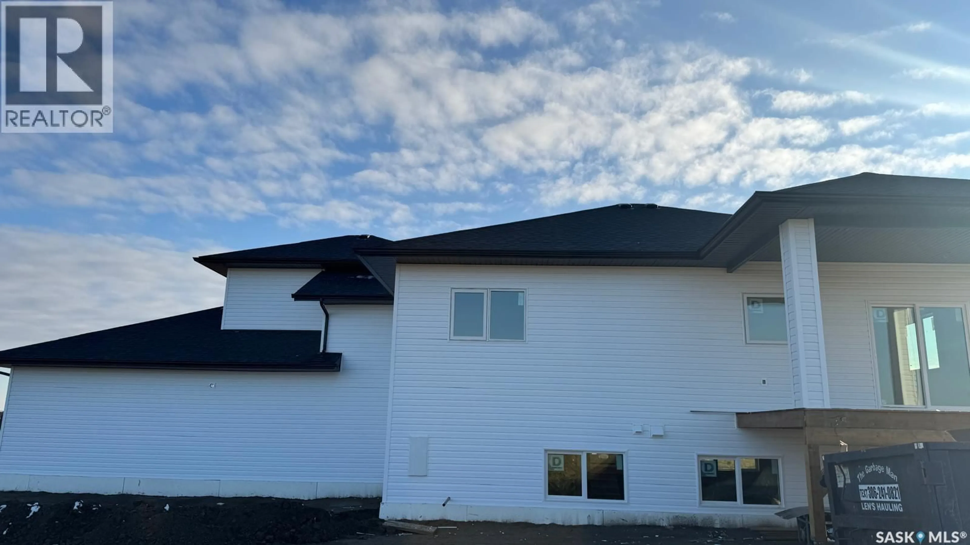 Home with vinyl exterior material, building for 14 CARDINAL DRIVE, Dundurn Rm No. 314 Saskatchewan S7C0C3