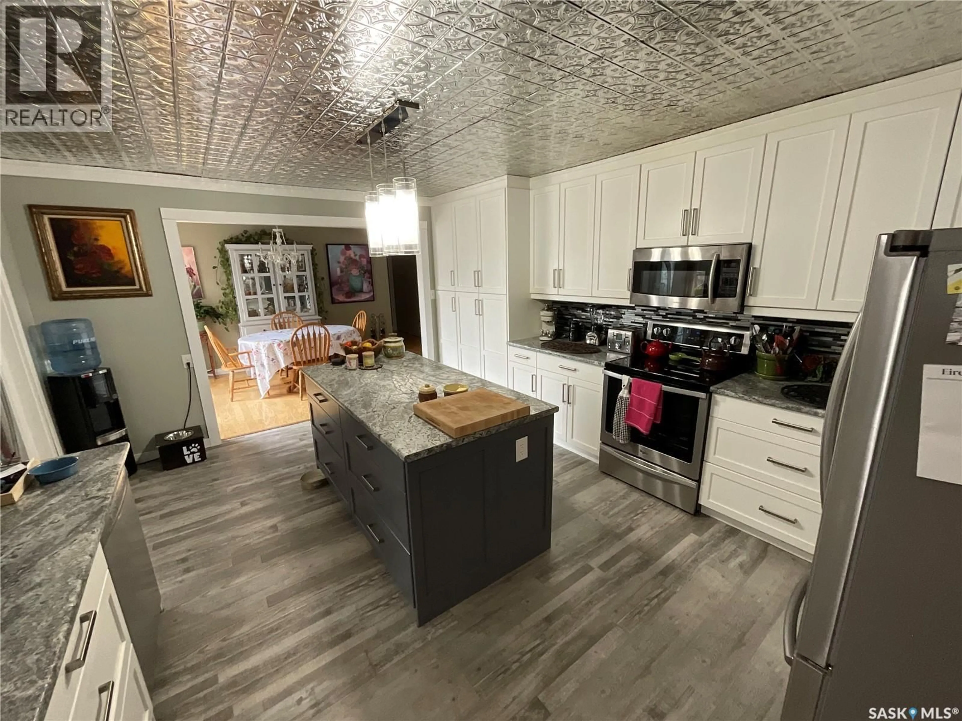 Open concept kitchen, unknown for S - 313 1ST STREET, Wakaw Saskatchewan S0K4P0