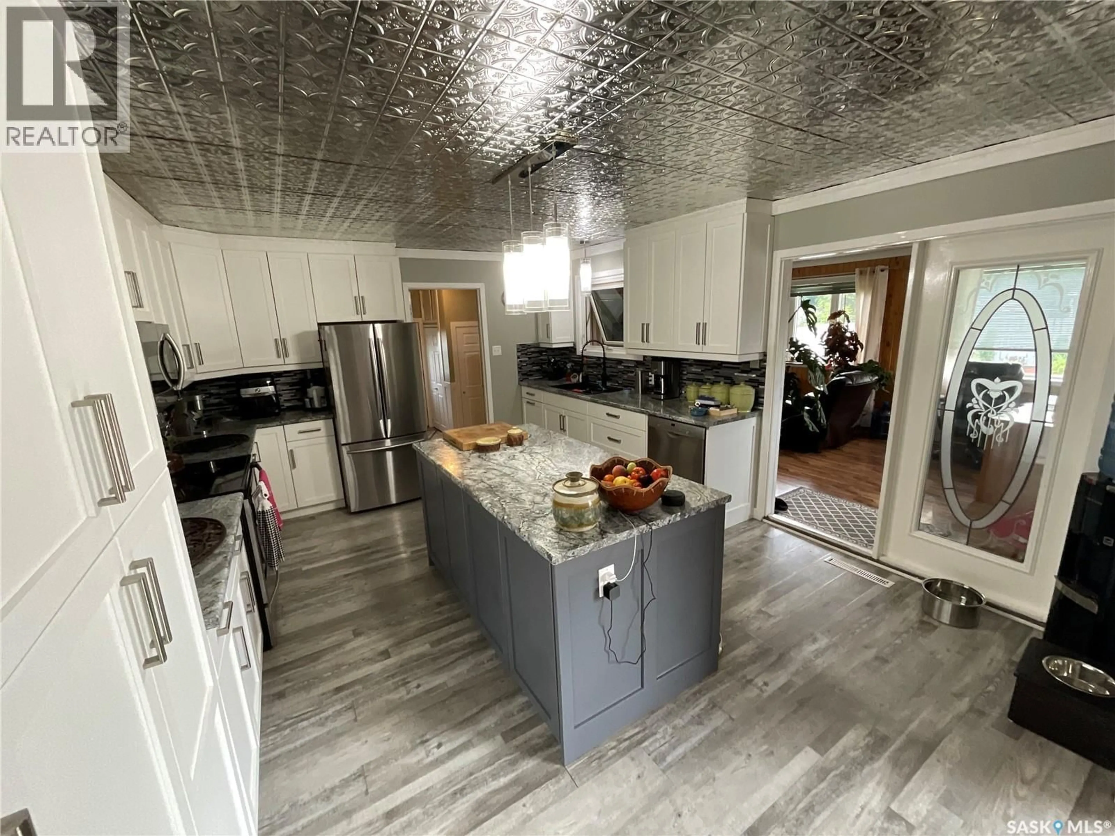 Open concept kitchen, unknown for S - 313 1ST STREET, Wakaw Saskatchewan S0K4P0
