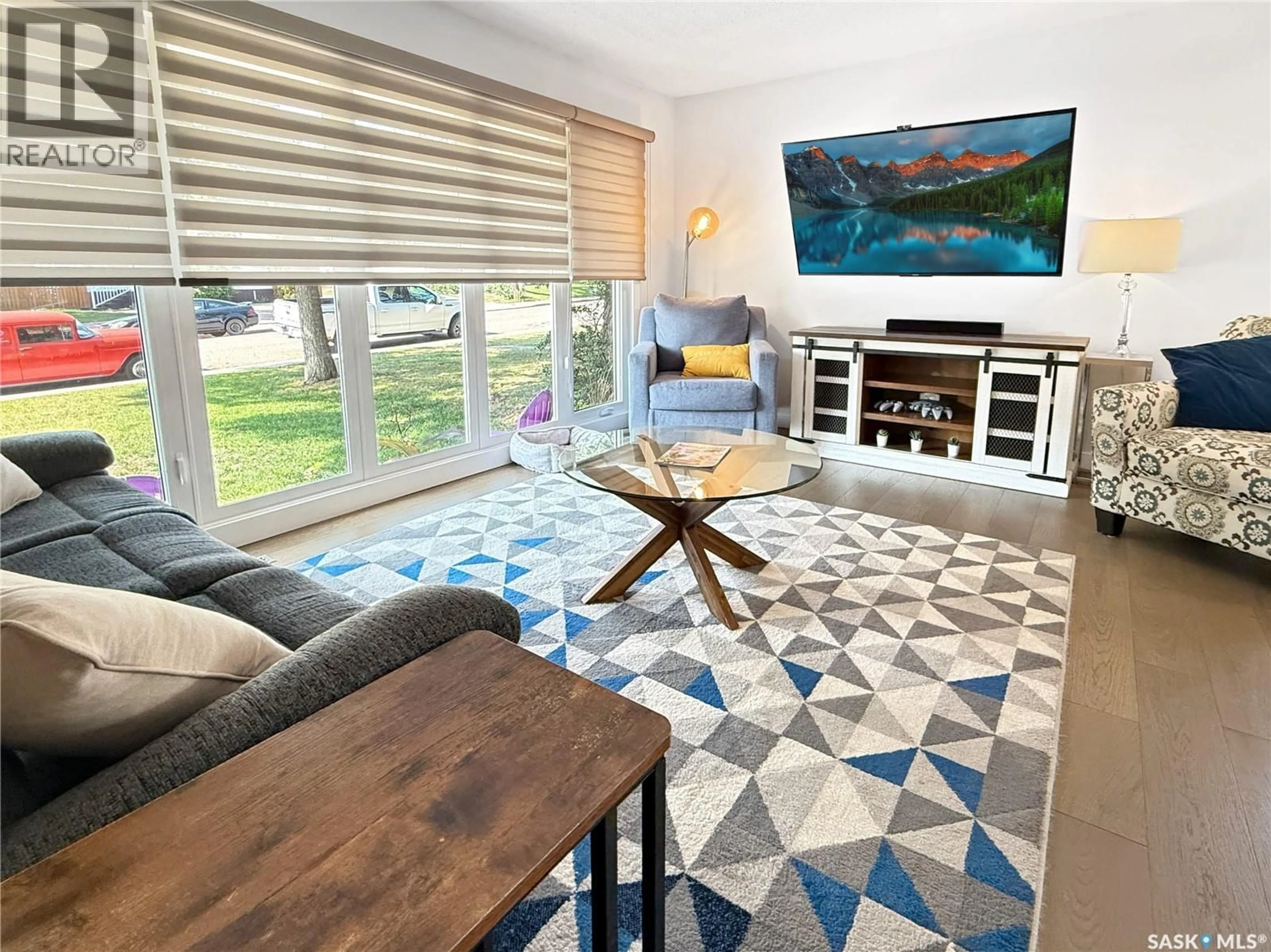 Living room with furniture, unknown for 759 5TH AVENUE, Swift Current Saskatchewan S9H2L5