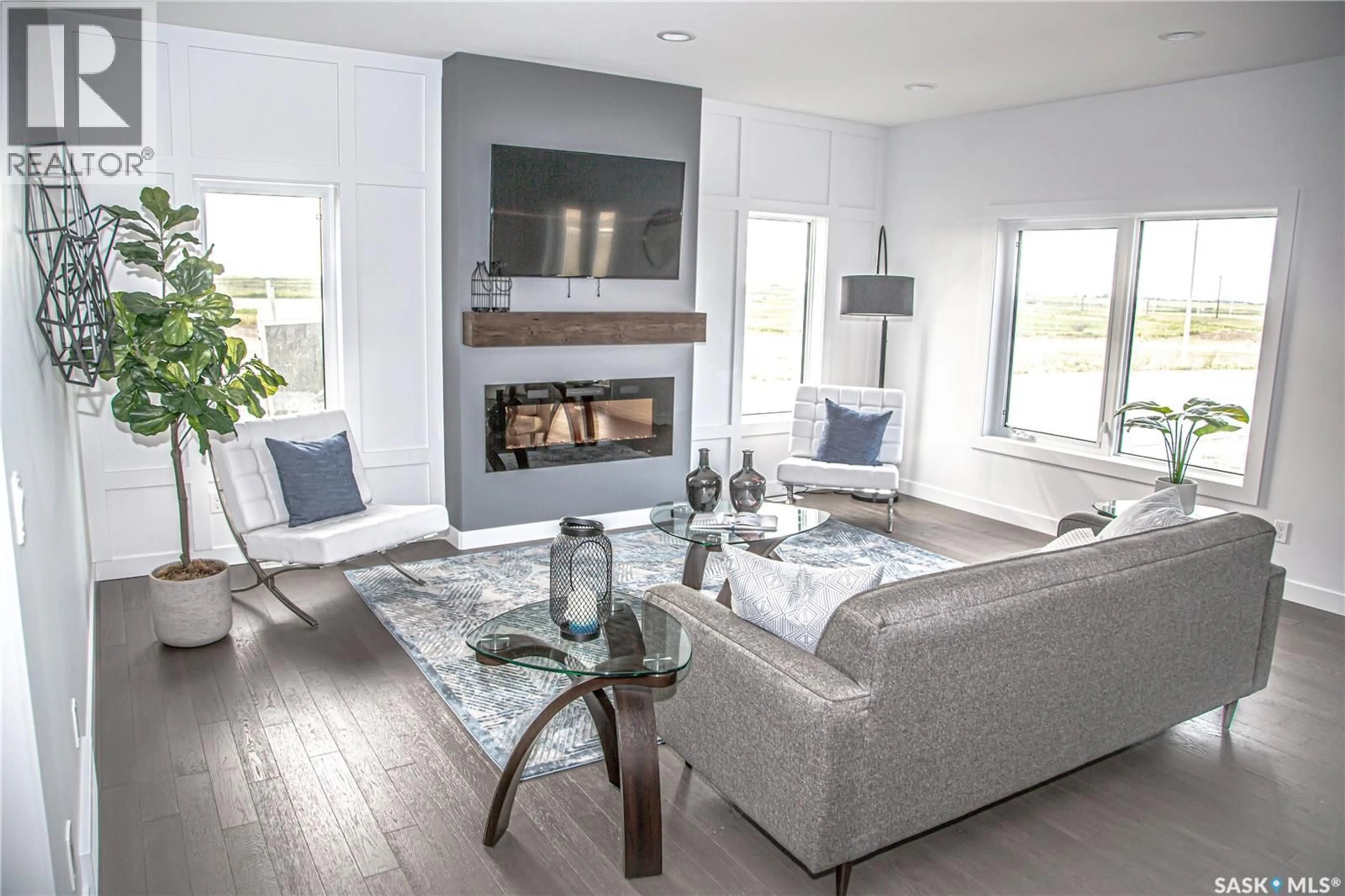 Living room with furniture, unknown for 831 NIGHTINGALE ROAD, Saskatoon Saskatchewan S7L7N5
