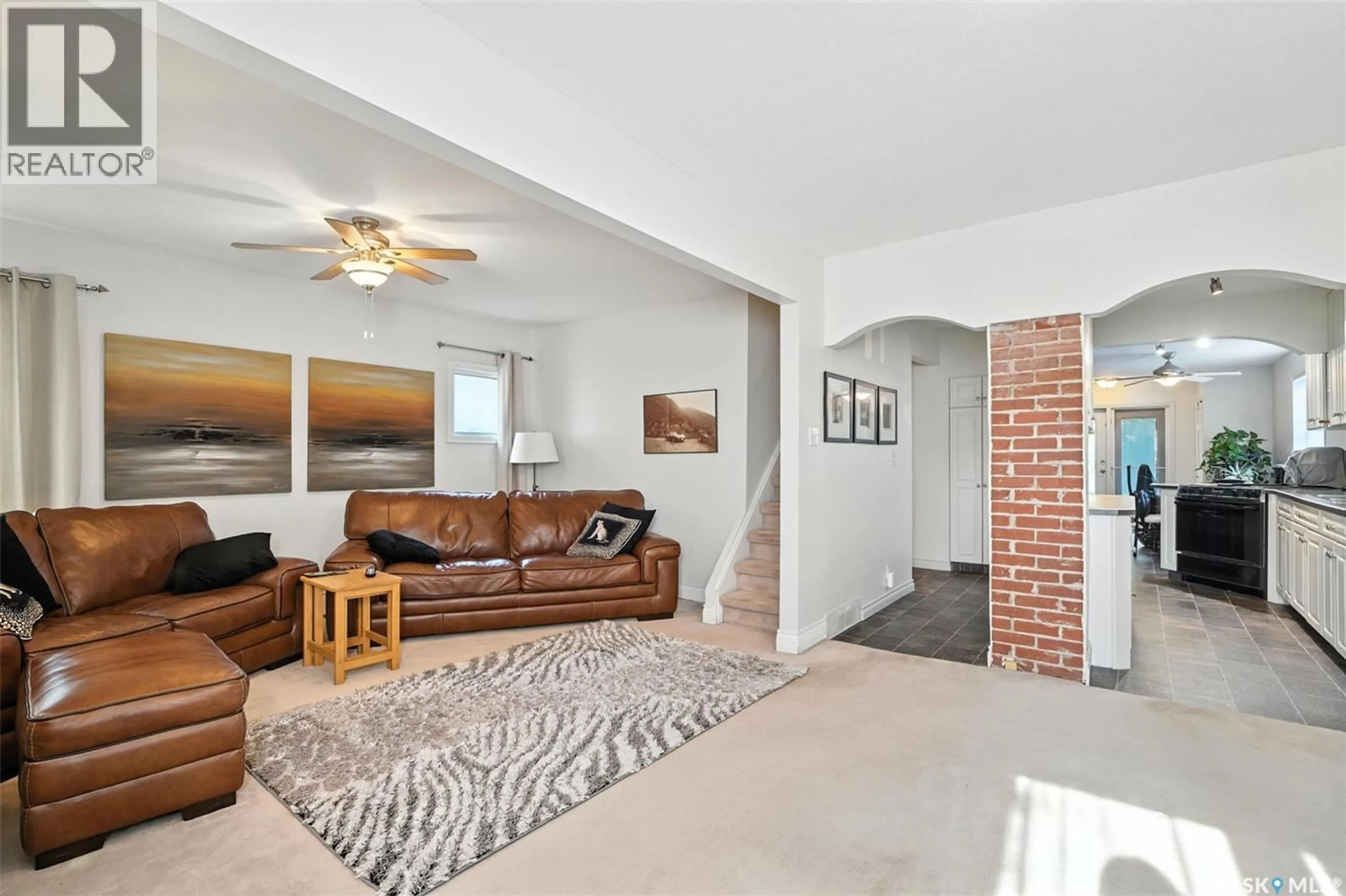 Living room with furniture, unknown for 1408 8TH AVENUE, Saskatoon Saskatchewan S7K2X7