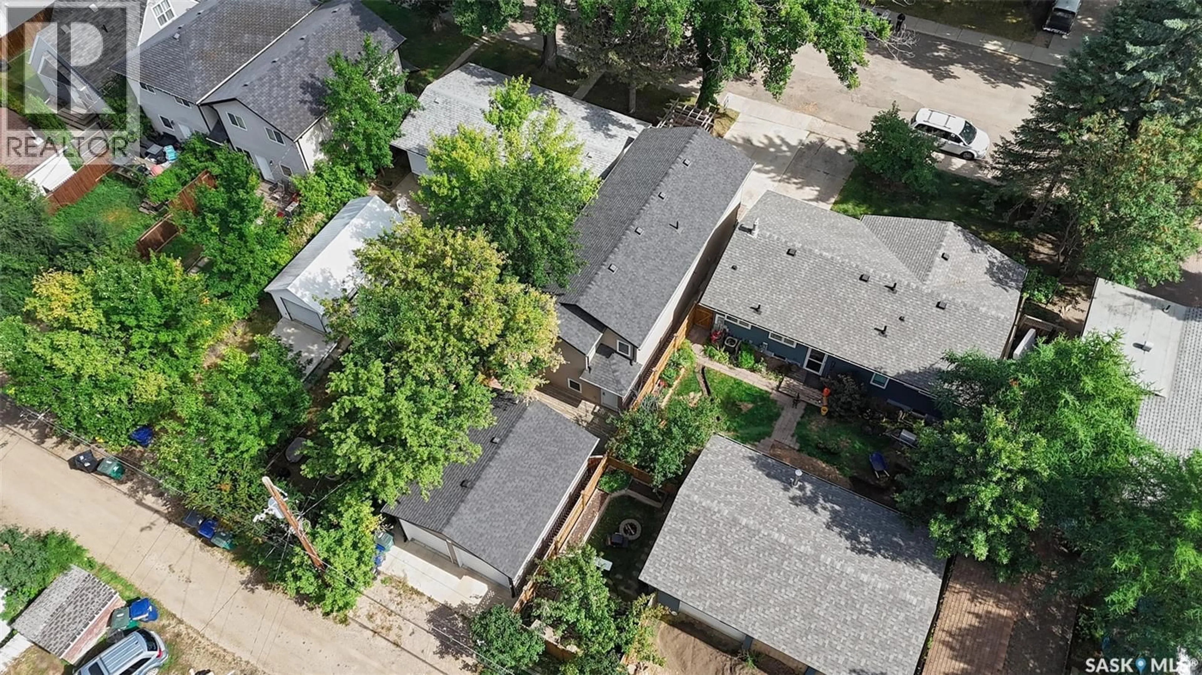 A pic from outside/outdoor area/front of a property/back of a property/a pic from drone, street for 2226 ST PATRICK AVENUE, Saskatoon Saskatchewan S7M0K6