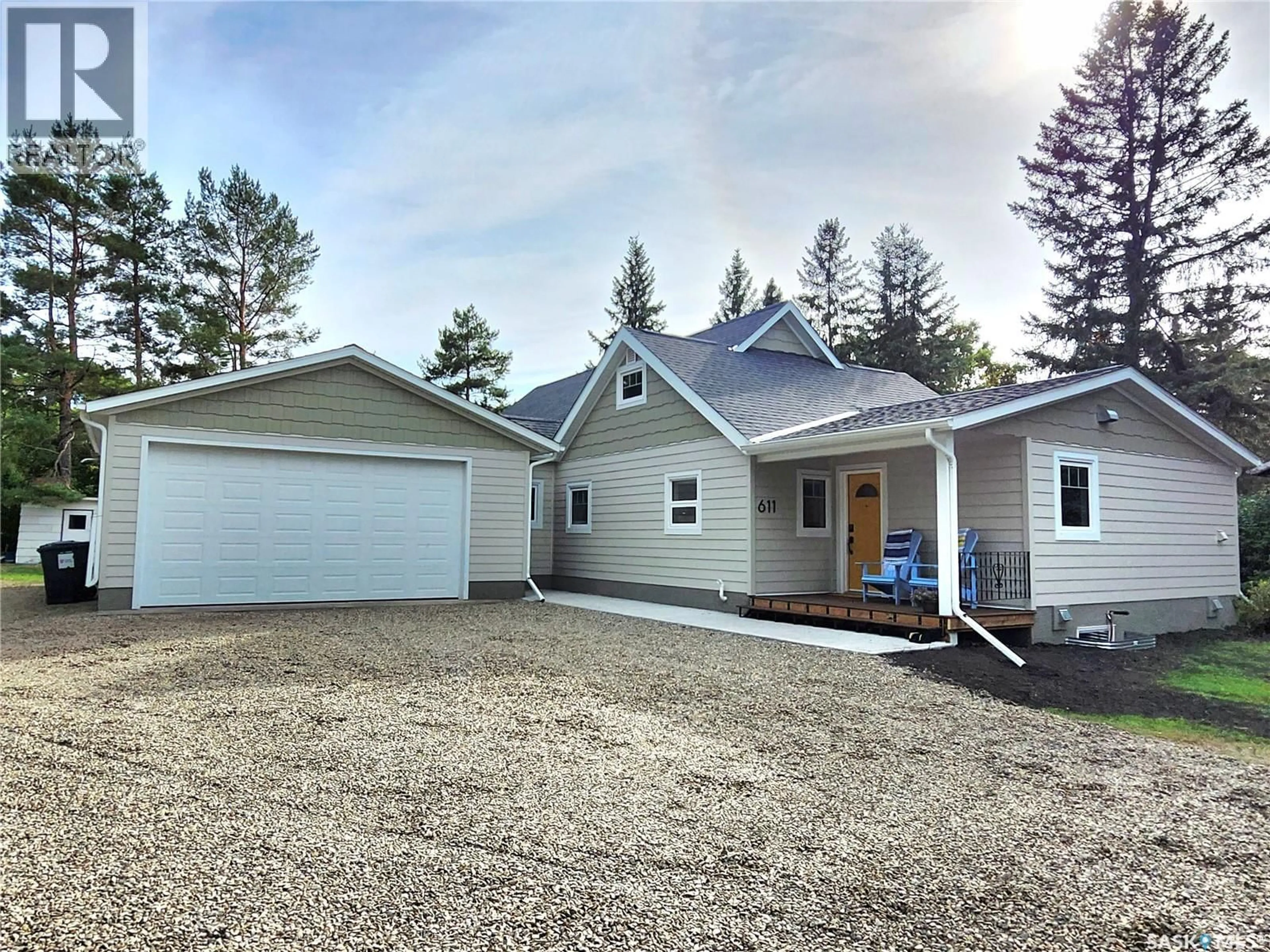 Home with vinyl exterior material, street for 611 GONCZY AVENUE, Esterhazy Saskatchewan S0A0X0