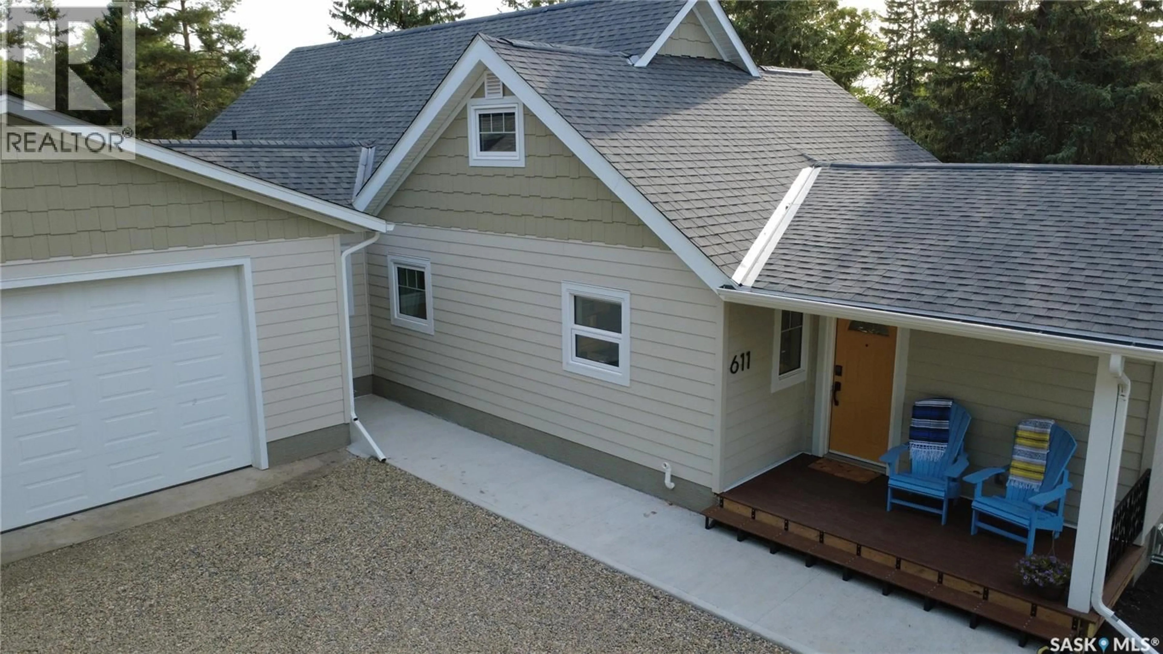 Home with vinyl exterior material, street for 611 GONCZY AVENUE, Esterhazy Saskatchewan S0A0X0