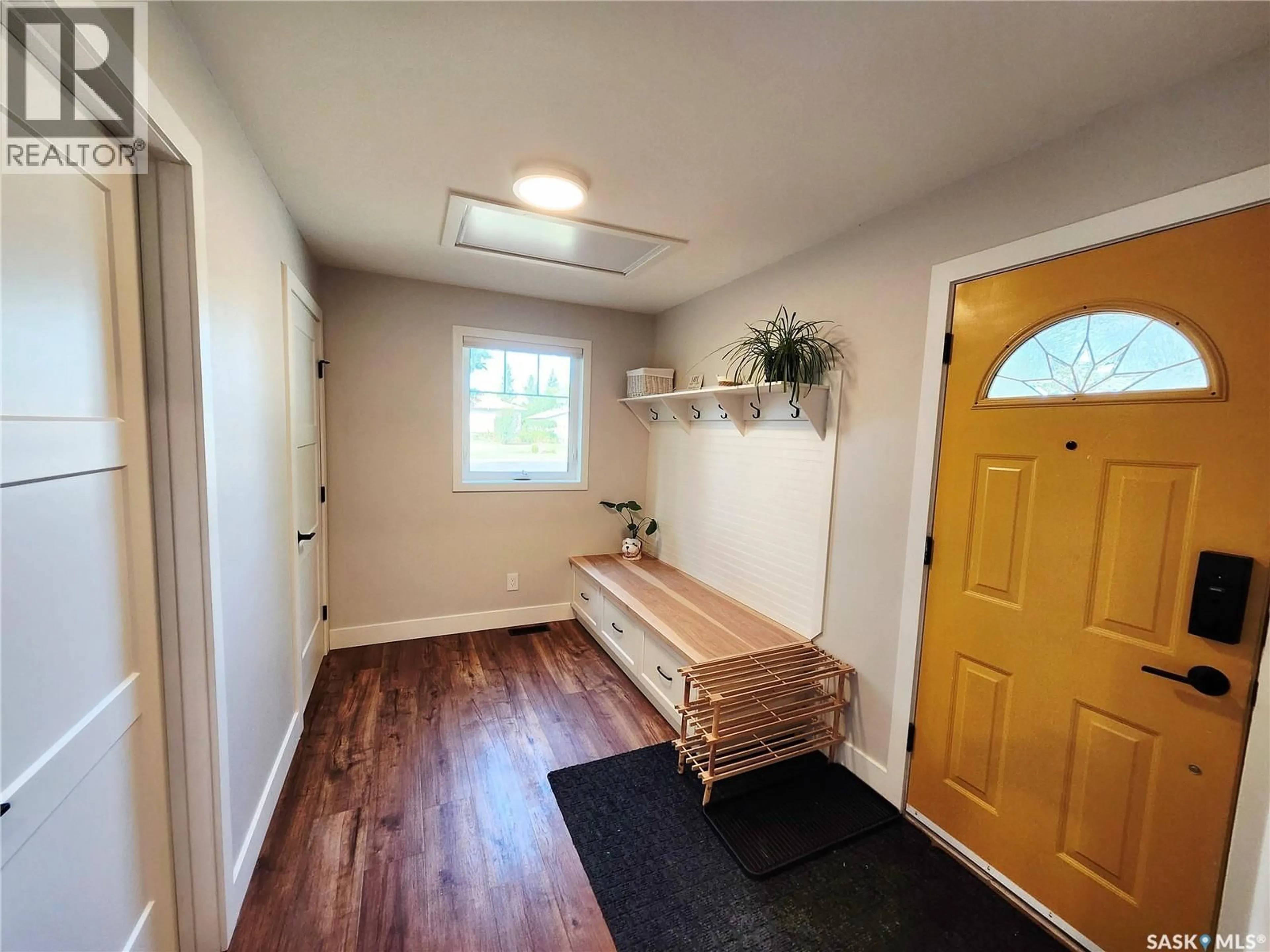 Indoor entryway for 611 GONCZY AVENUE, Esterhazy Saskatchewan S0A0X0