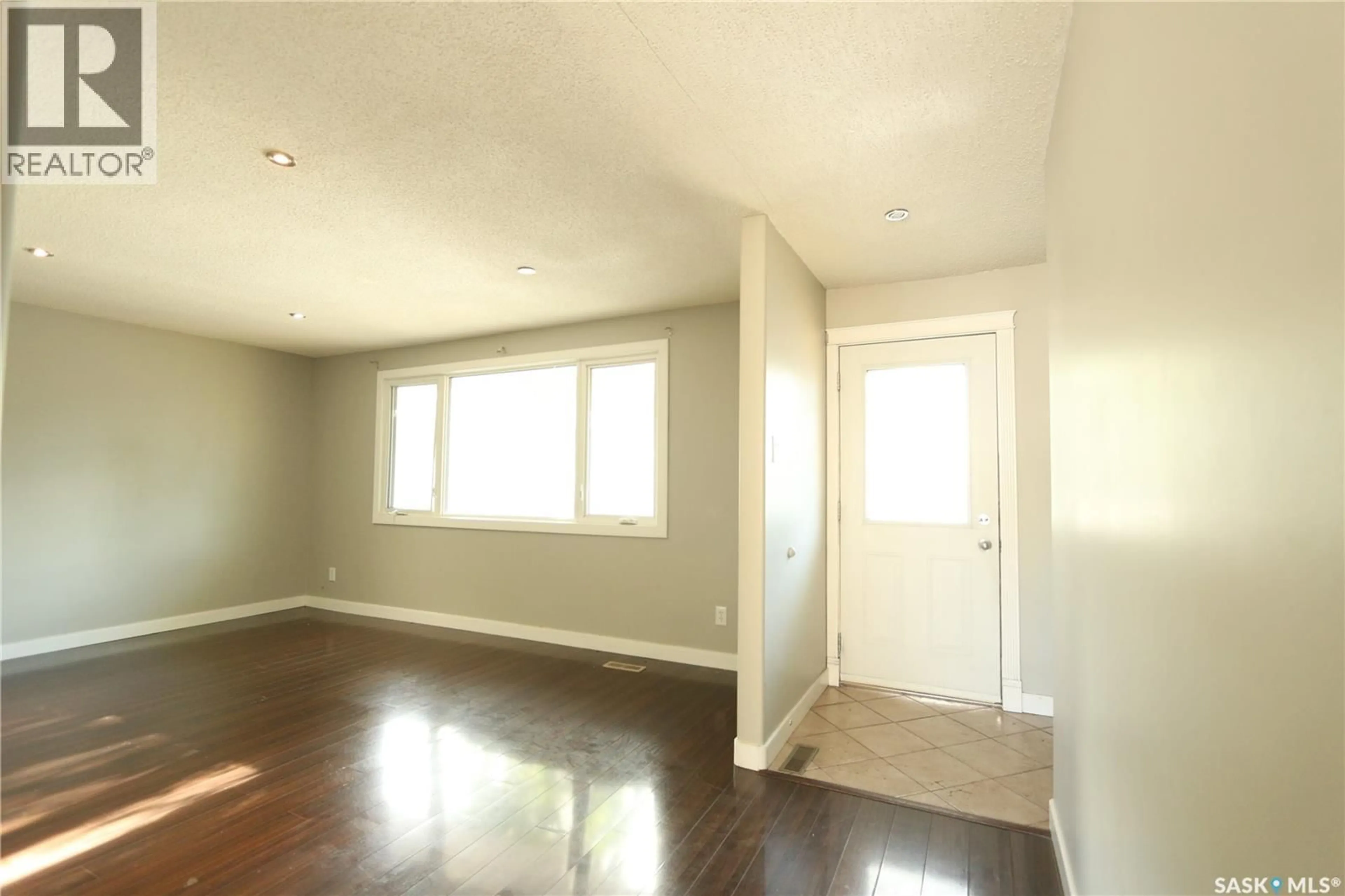 A pic of a room for 315 CANNON STREET, Regina Saskatchewan S4N4L4