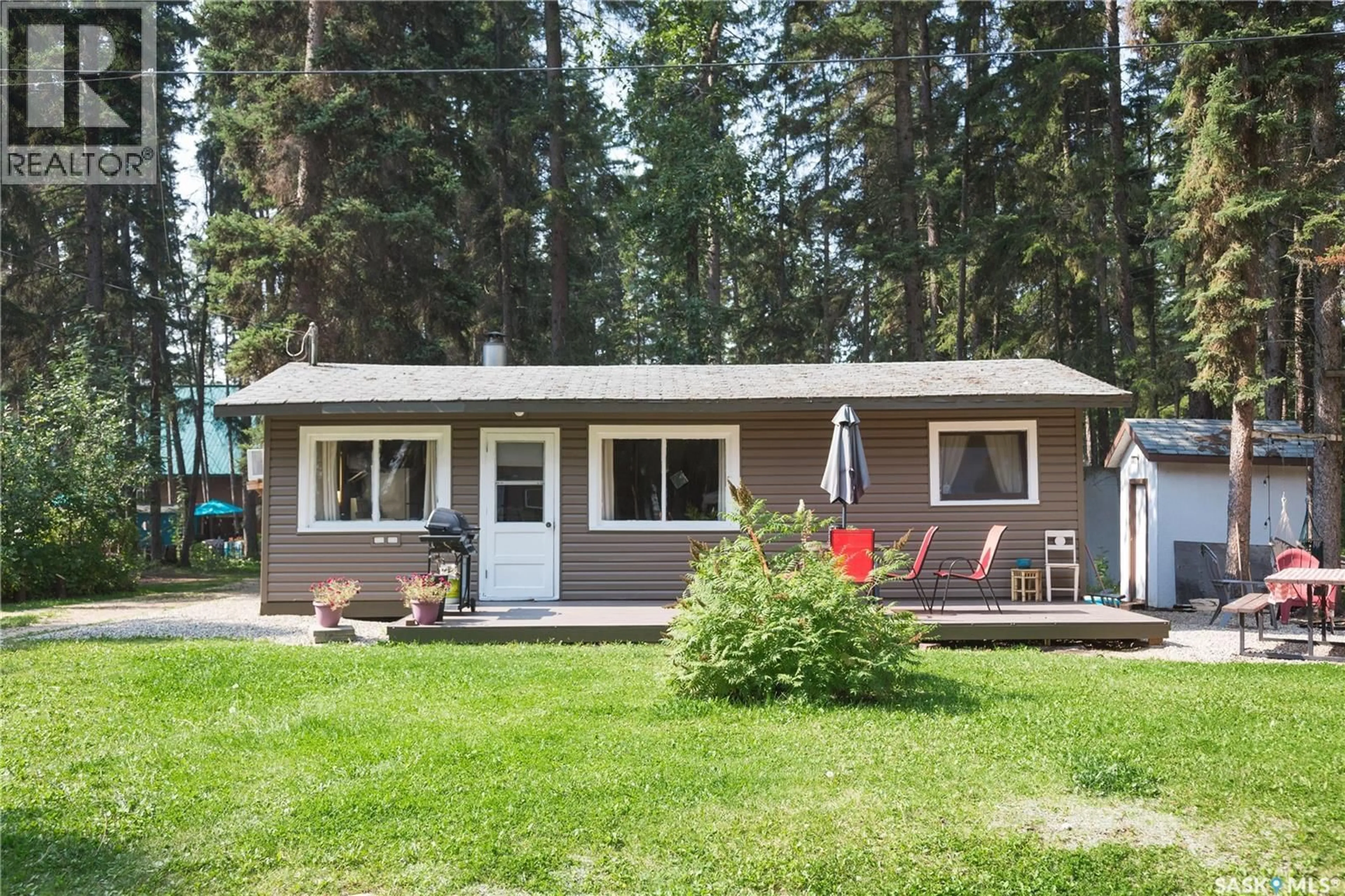 Home with vinyl exterior material, unknown for Block 1 Lot 16 MEMORIAL LAKE, Shell Lake Saskatchewan S0J2G0