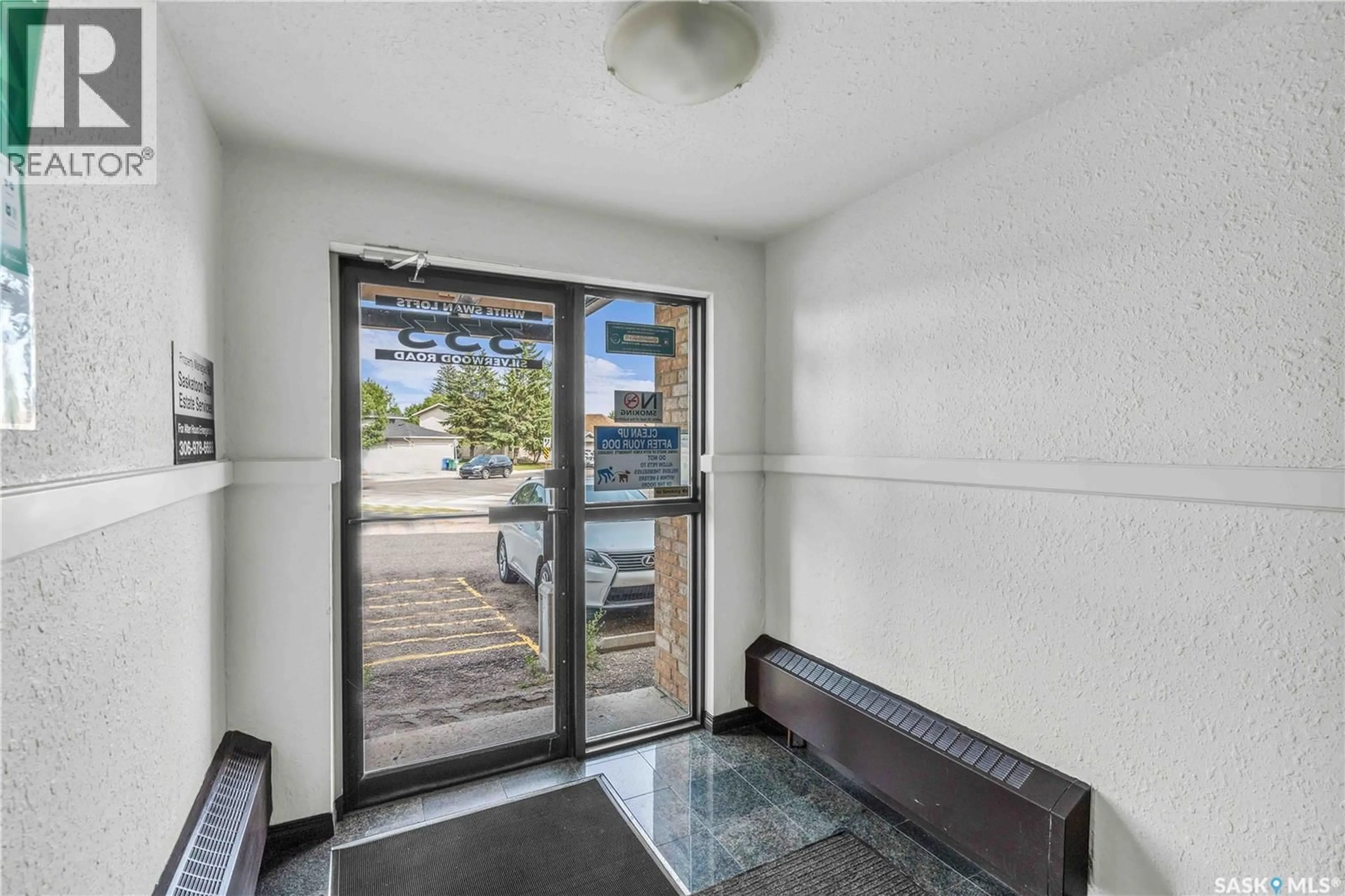 Indoor foyer for 308 - 333 SILVERWOOD ROAD, Saskatoon Saskatchewan S7K6G1