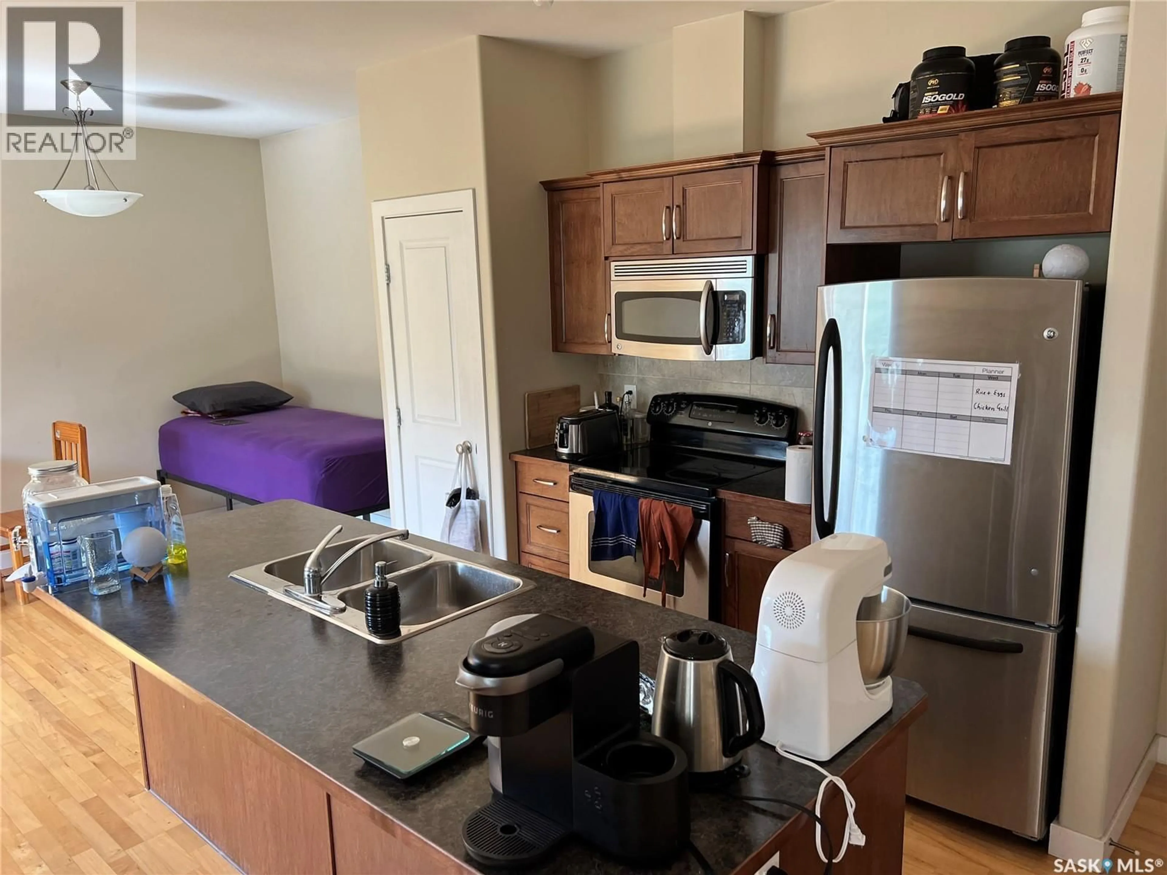 Standard kitchen, unknown for 207 - 302 BEMISTER AVENUE, Melfort Saskatchewan S0E1A0
