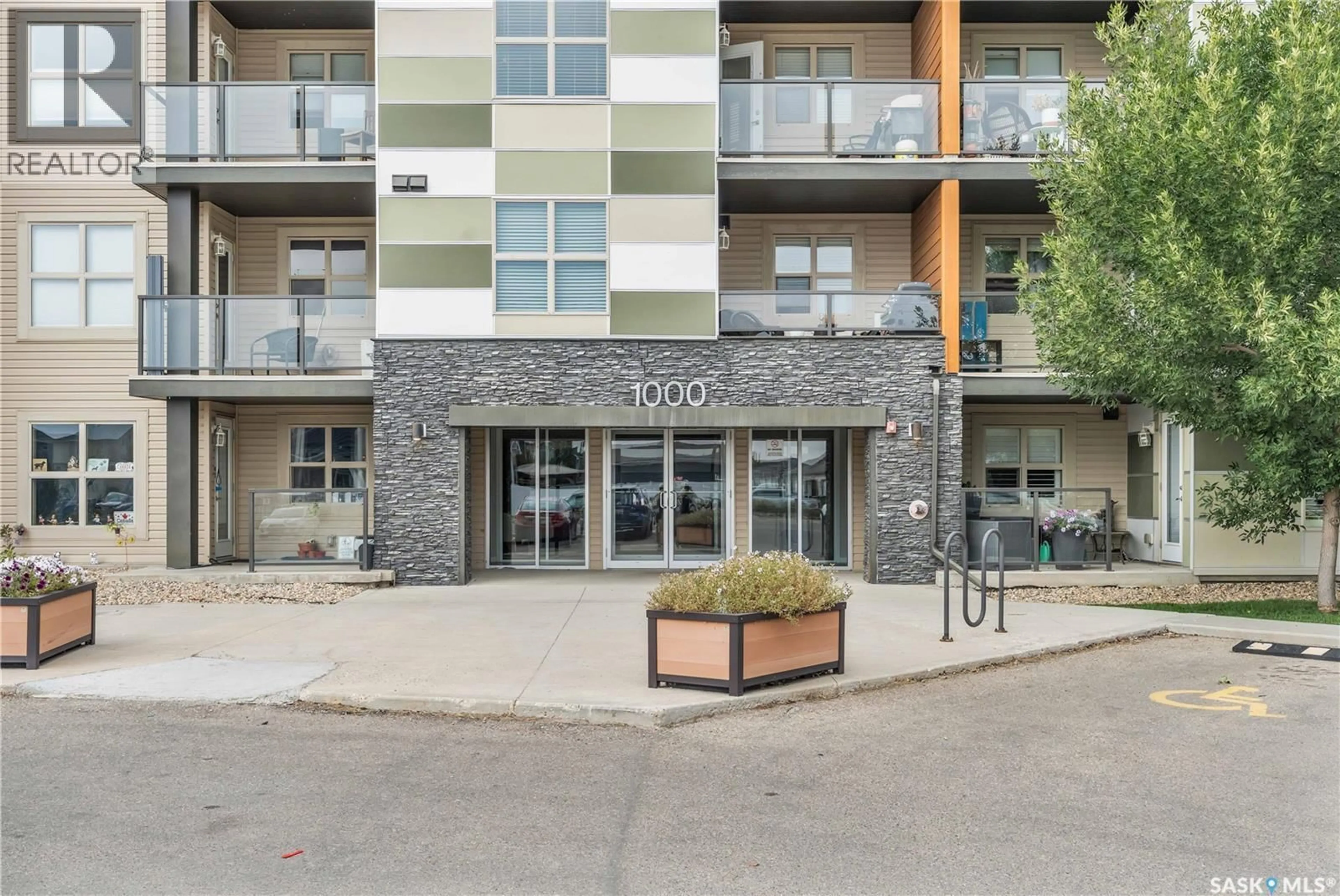 Patio, unknown for 5500 - 1103 MITCHINSON WAY, Regina Saskatchewan S4W0N9