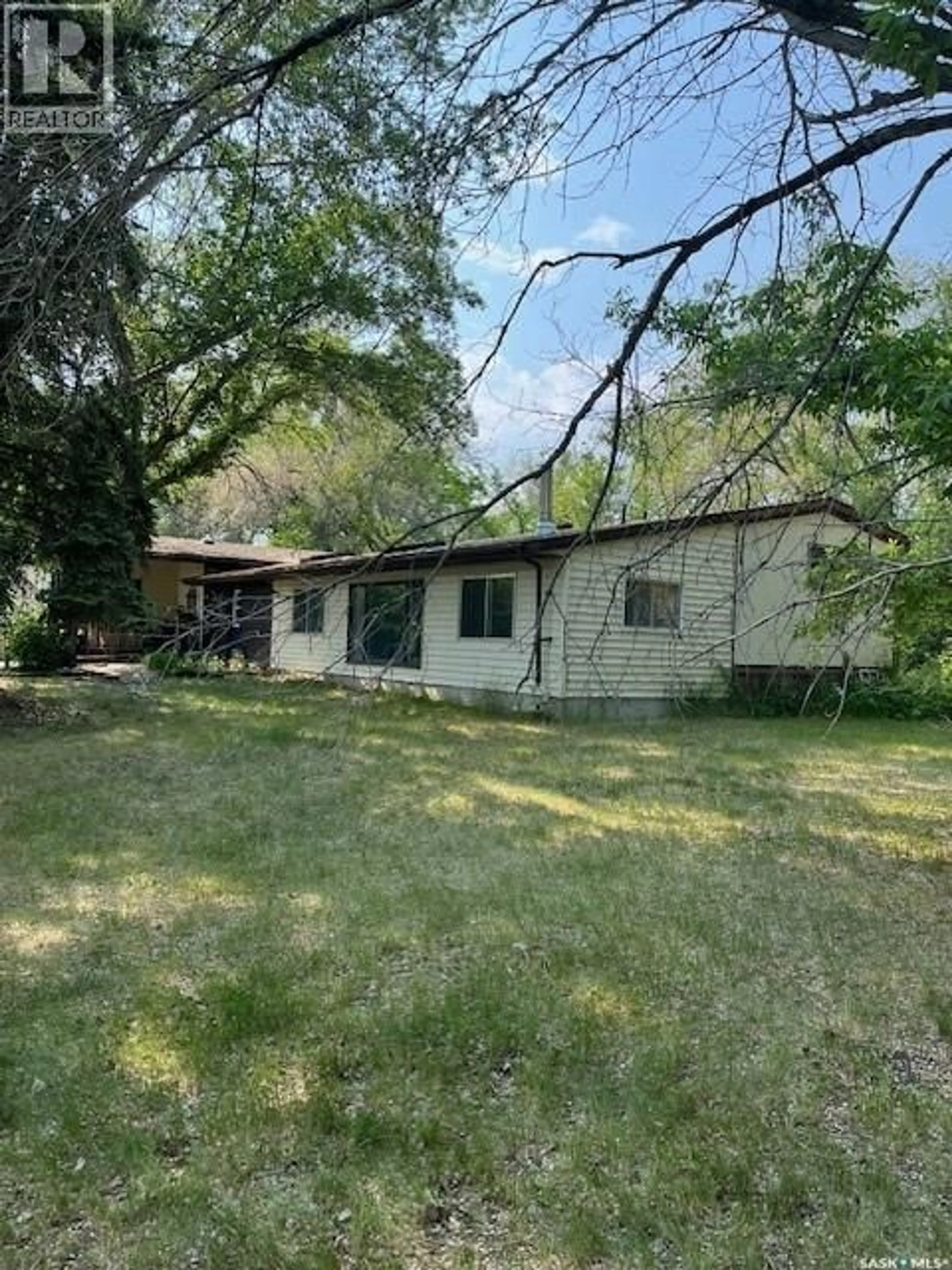 A pic from outside/outdoor area/front of a property/back of a property/a pic from drone, unknown for LINGNAU ACREAGE, Pike Lake Provincial Park Saskatchewan S7K3J6