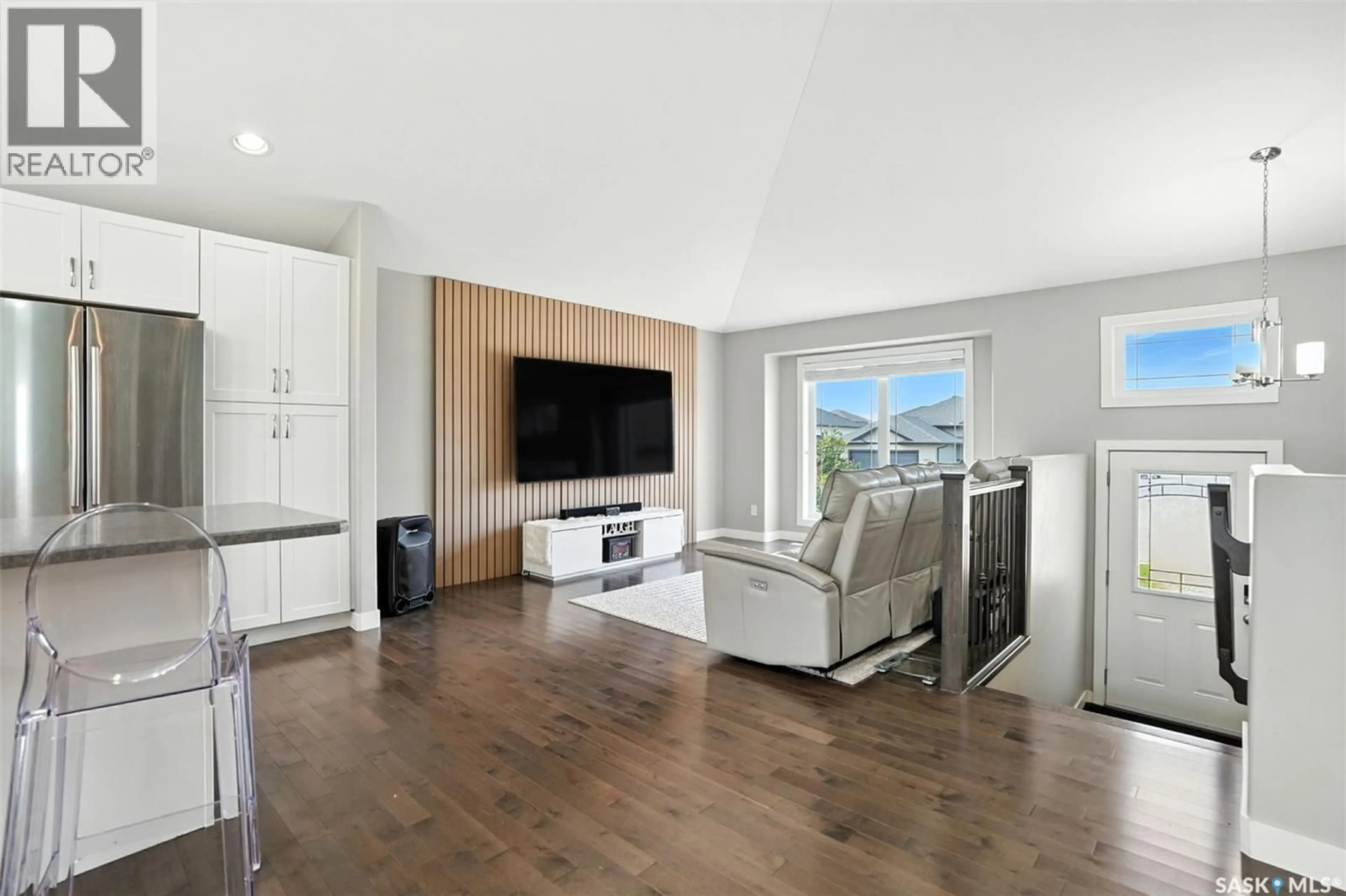 Unknown for 730 HARGREAVES CRESCENT, Saskatoon Saskatchewan S7R0H2