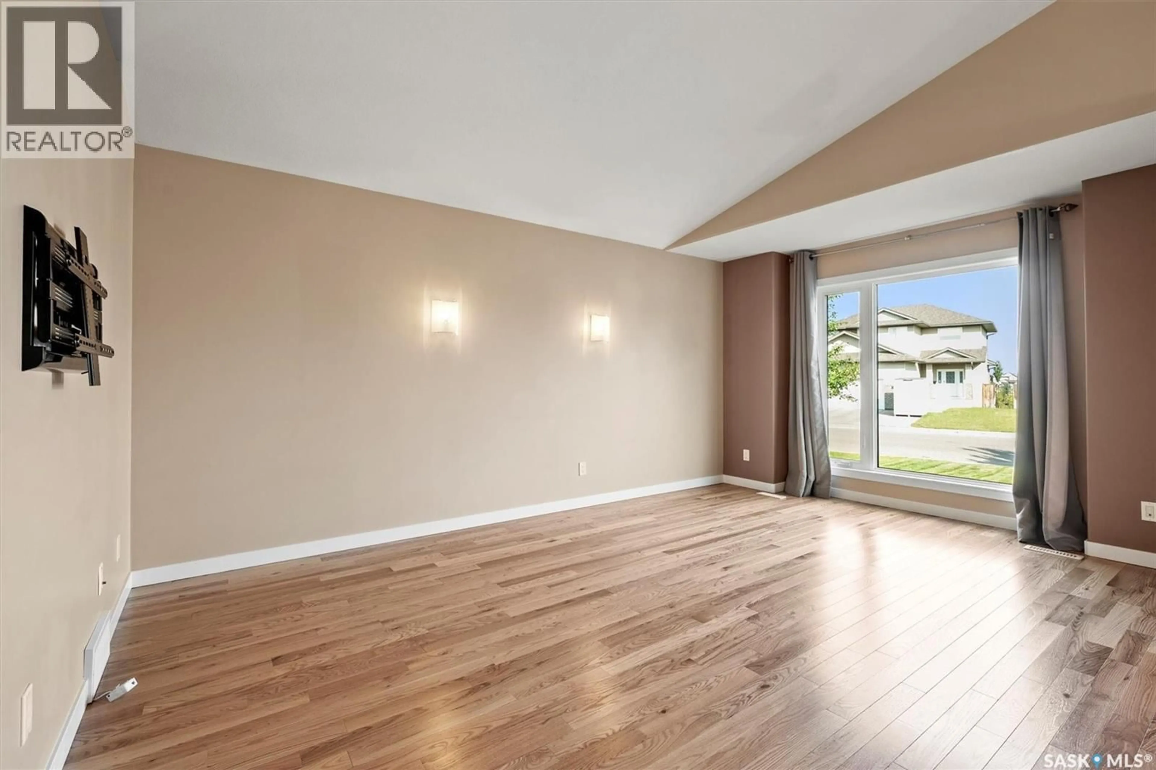 A pic of a room for 271 DENHAM CRESCENT, Saskatoon Saskatchewan S7R1E5