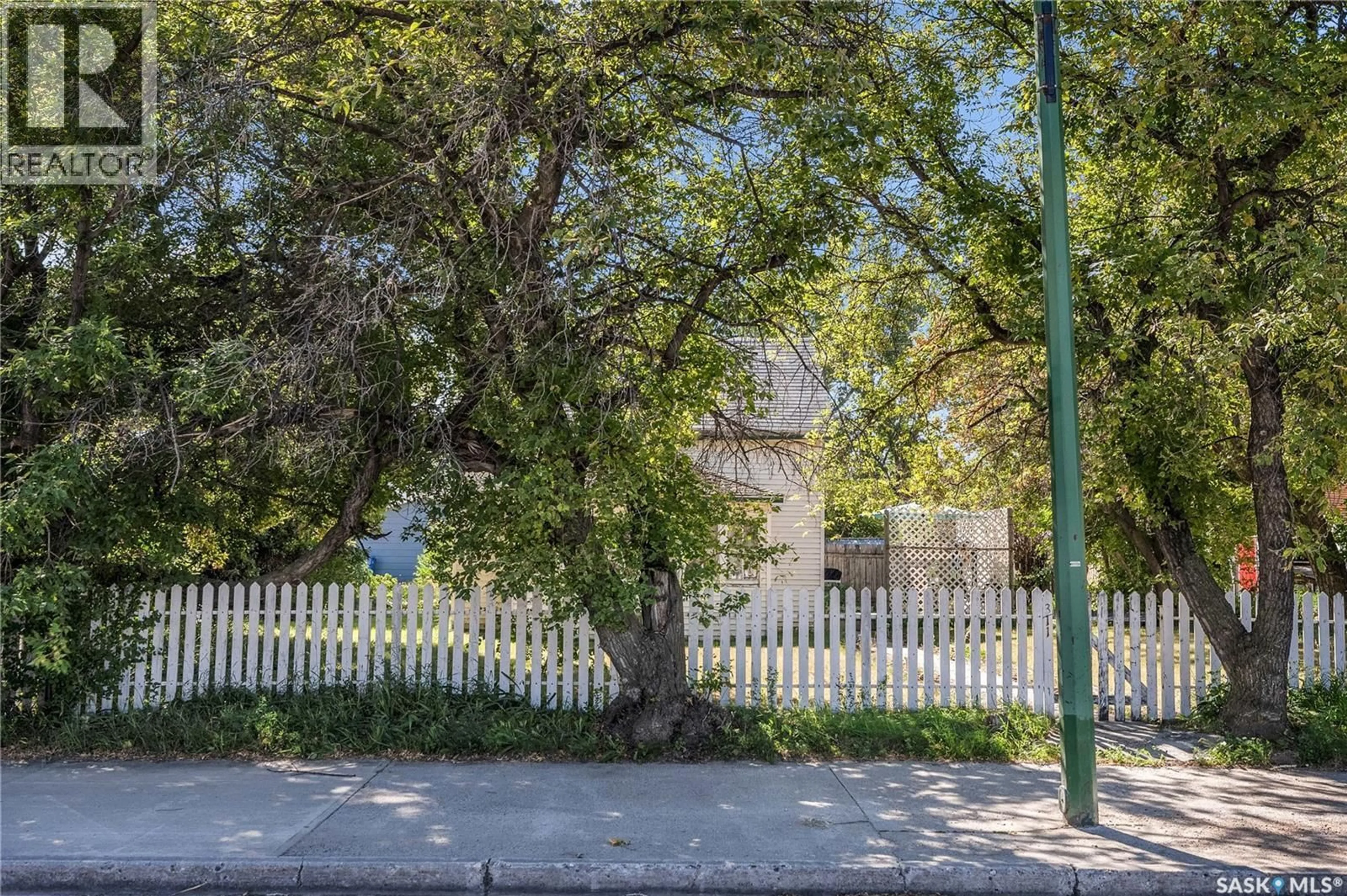 A pic from outside/outdoor area/front of a property/back of a property/a pic from drone, street for 311 ROYAL STREET, Imperial Saskatchewan S0G2J0