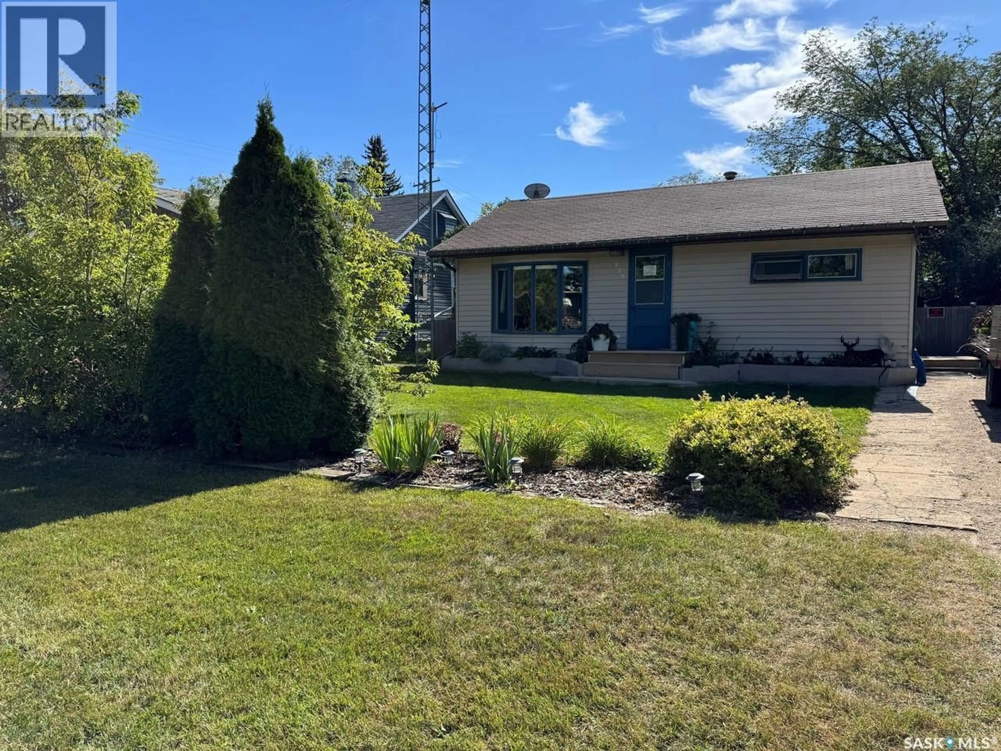 A pic from outside/outdoor area/front of a property/back of a property/a pic from drone, street for 103 3RD AVENUE, Maidstone Saskatchewan S0M1M0