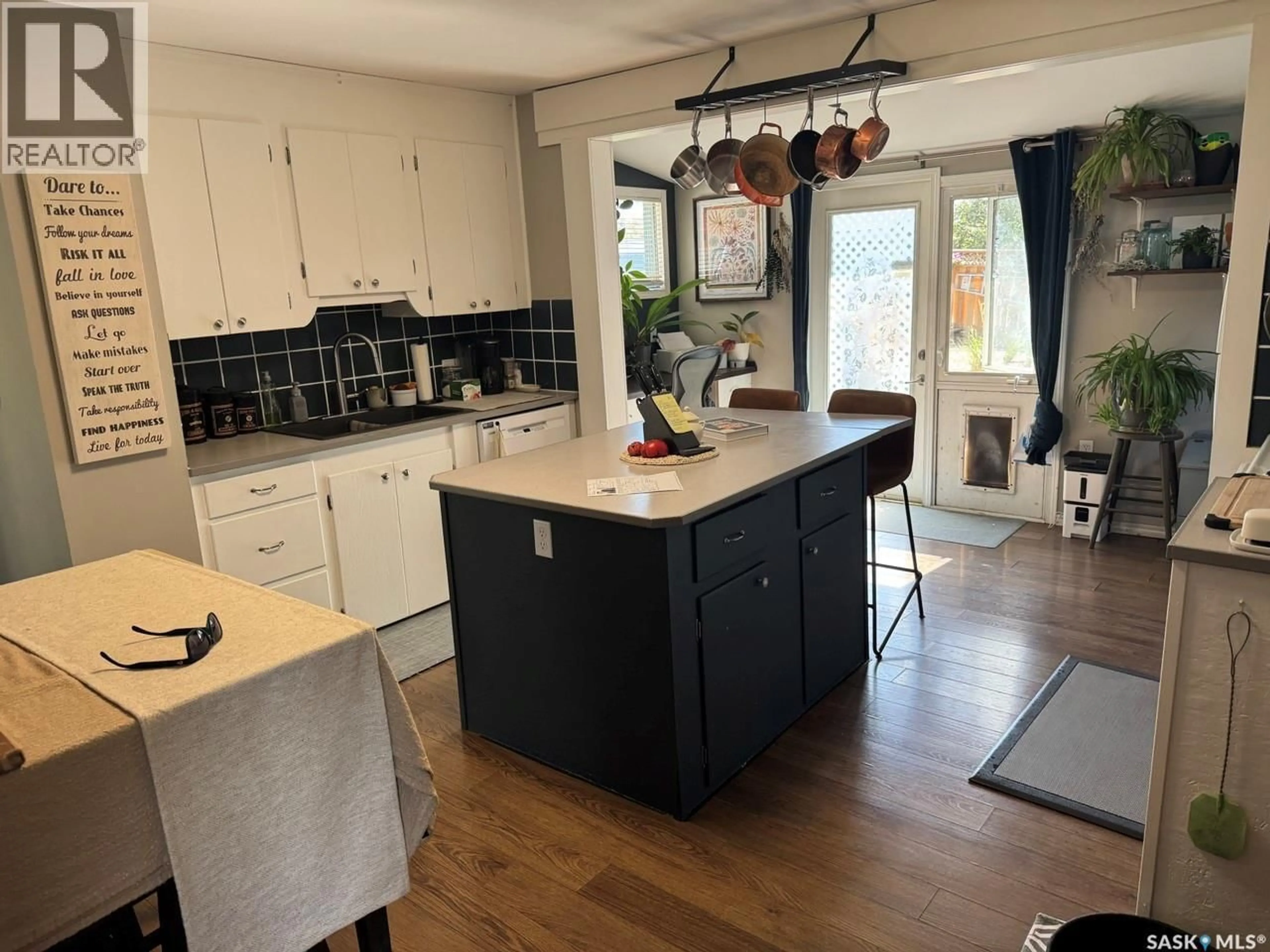 Open concept kitchen, unknown for 103 3RD AVENUE, Maidstone Saskatchewan S0M1M0