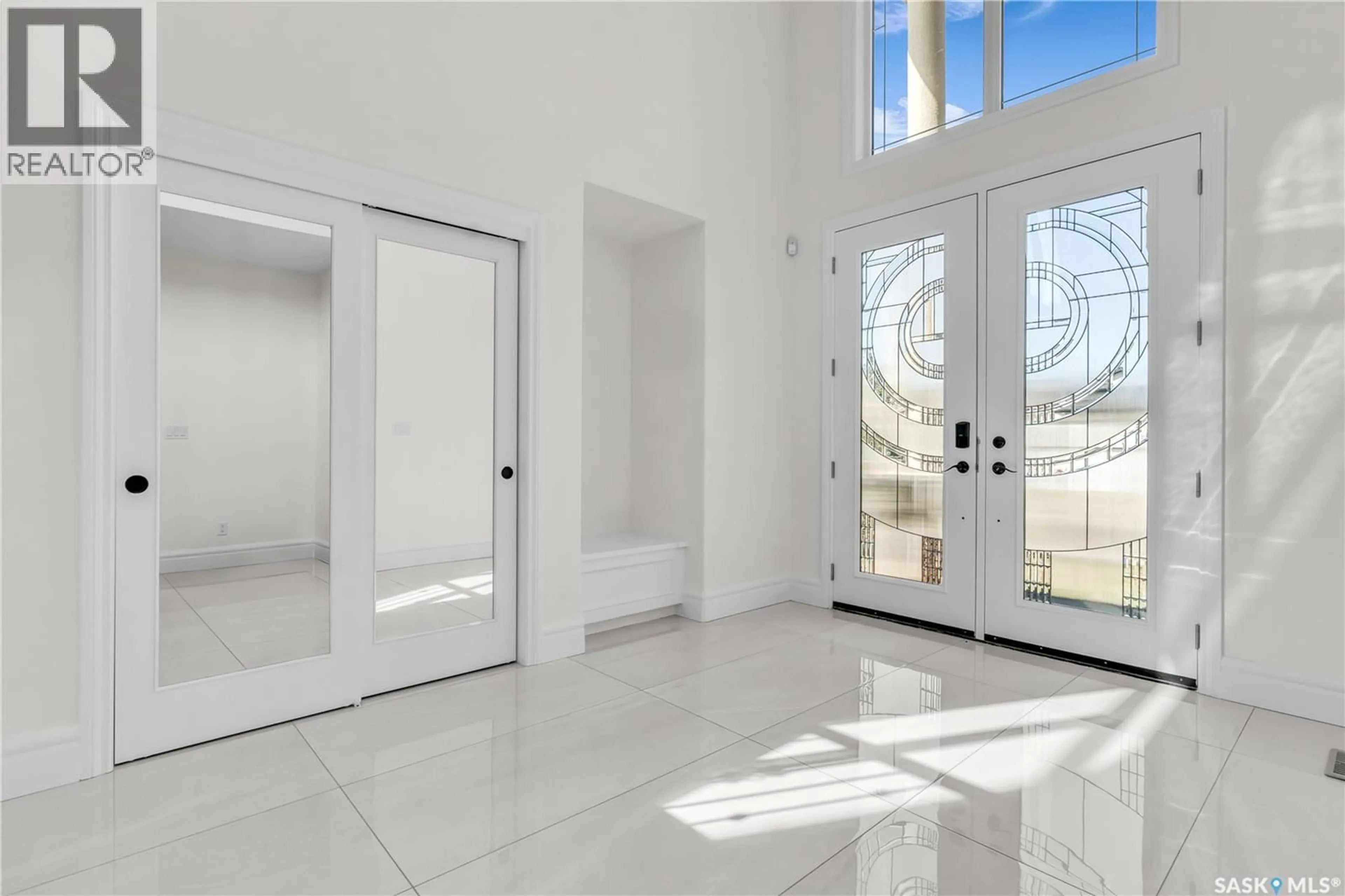 Indoor entryway for 4622 MALCOLM DRIVE, Regina Saskatchewan S4W0B5