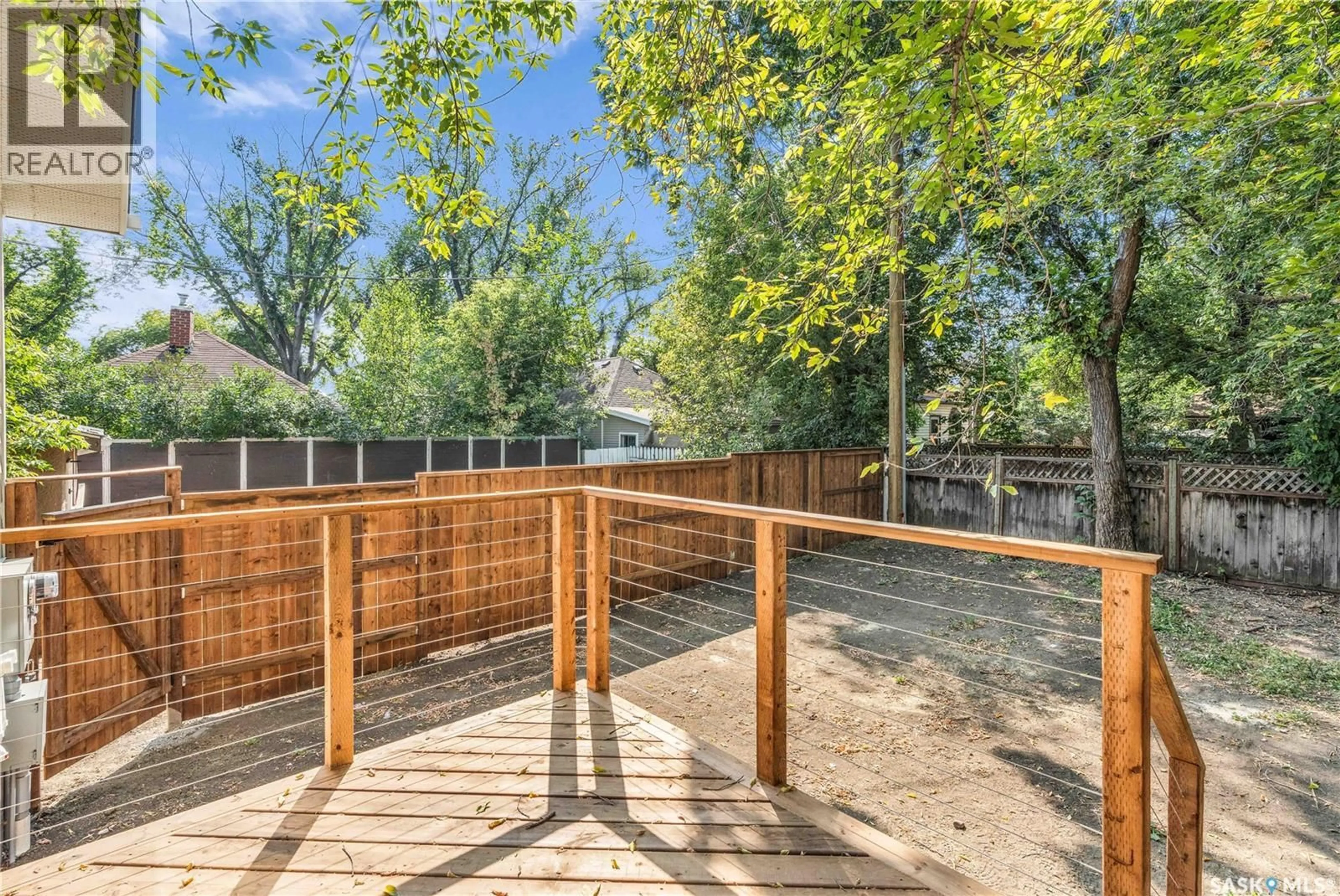 Patio, unknown for 503 F AVENUE, Saskatoon Saskatchewan S7L1W2