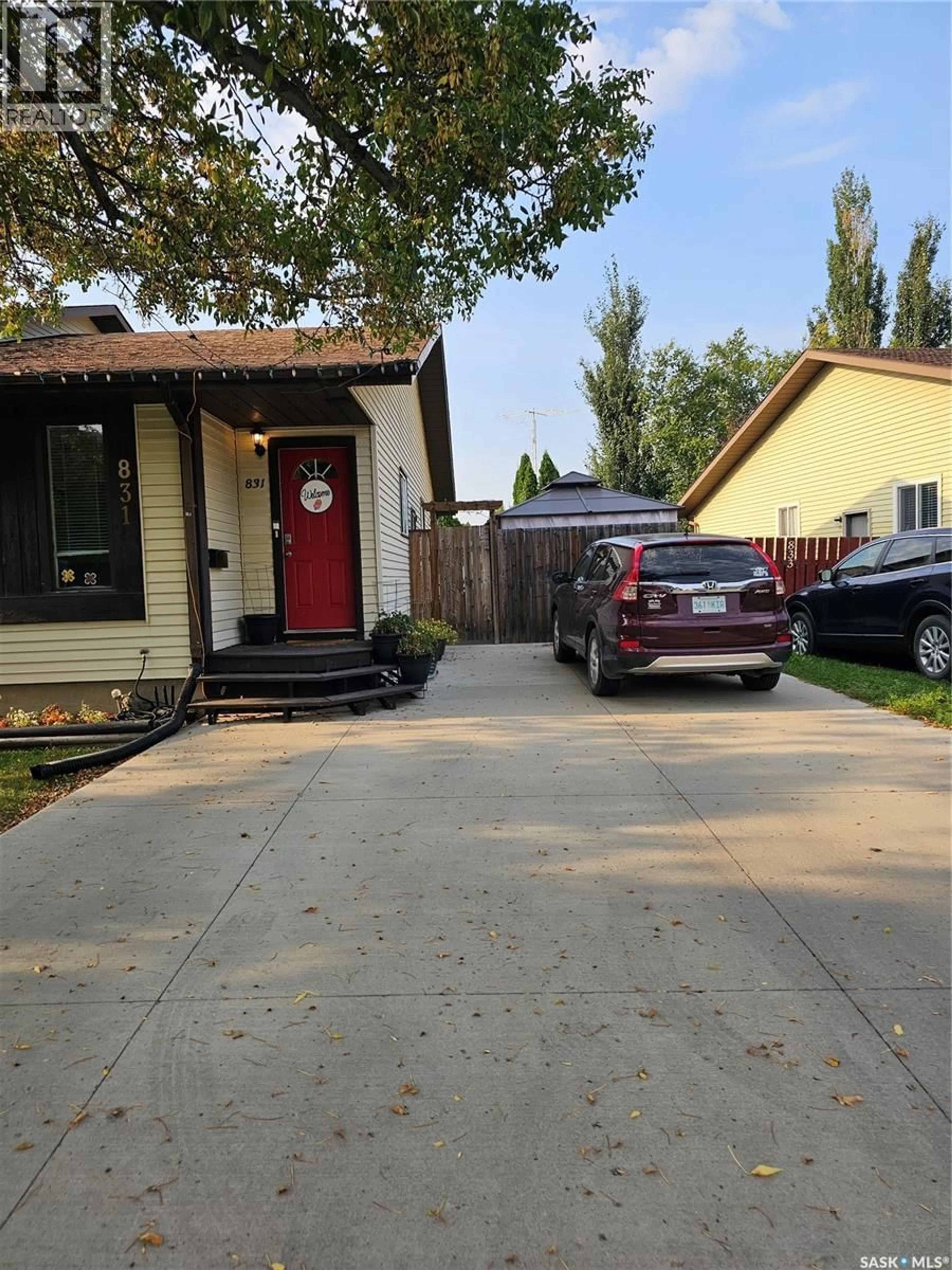 Unknown for 831 KINGSMERE BOULEVARD, Saskatoon Saskatchewan S7J4C4