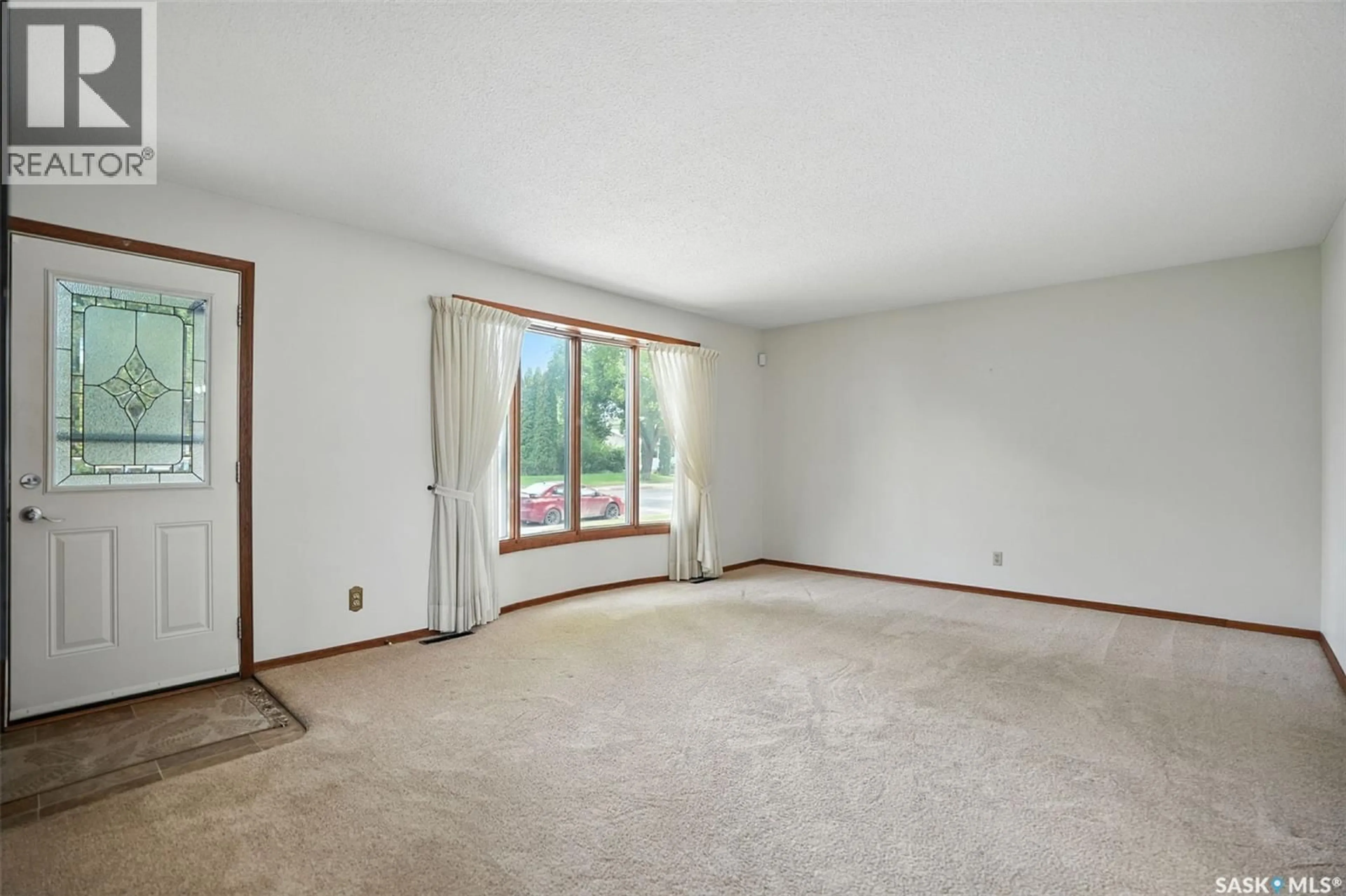 A pic of a room for 2213 RICHARDSON ROAD, Saskatoon Saskatchewan S7L4B9