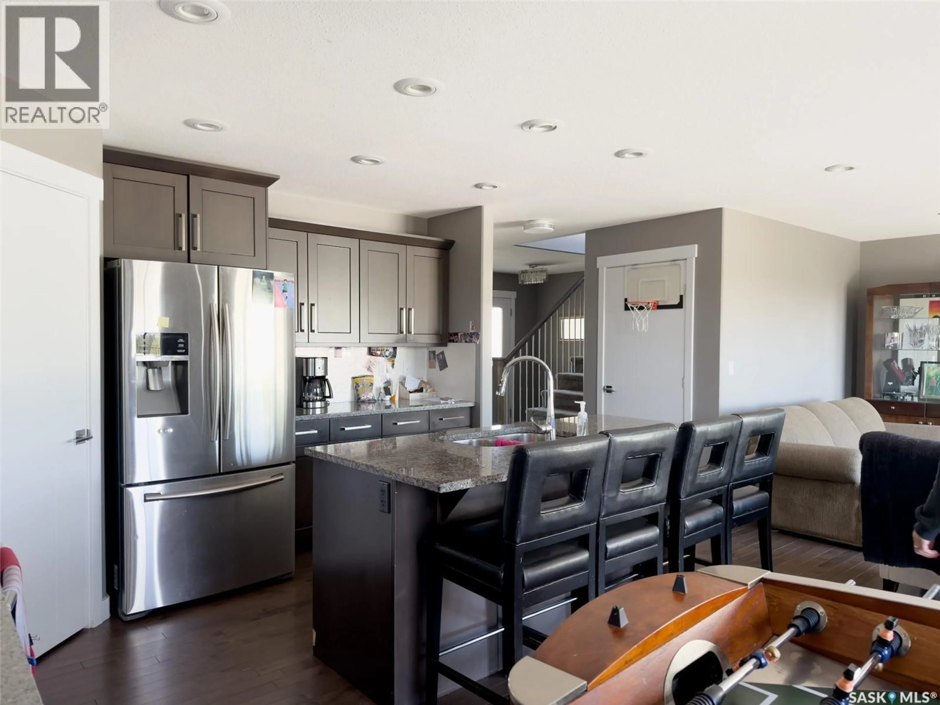 Open concept kitchen, unknown for 427 GLACIAL SHORES MANOR, Saskatoon Saskatchewan S7S1N1