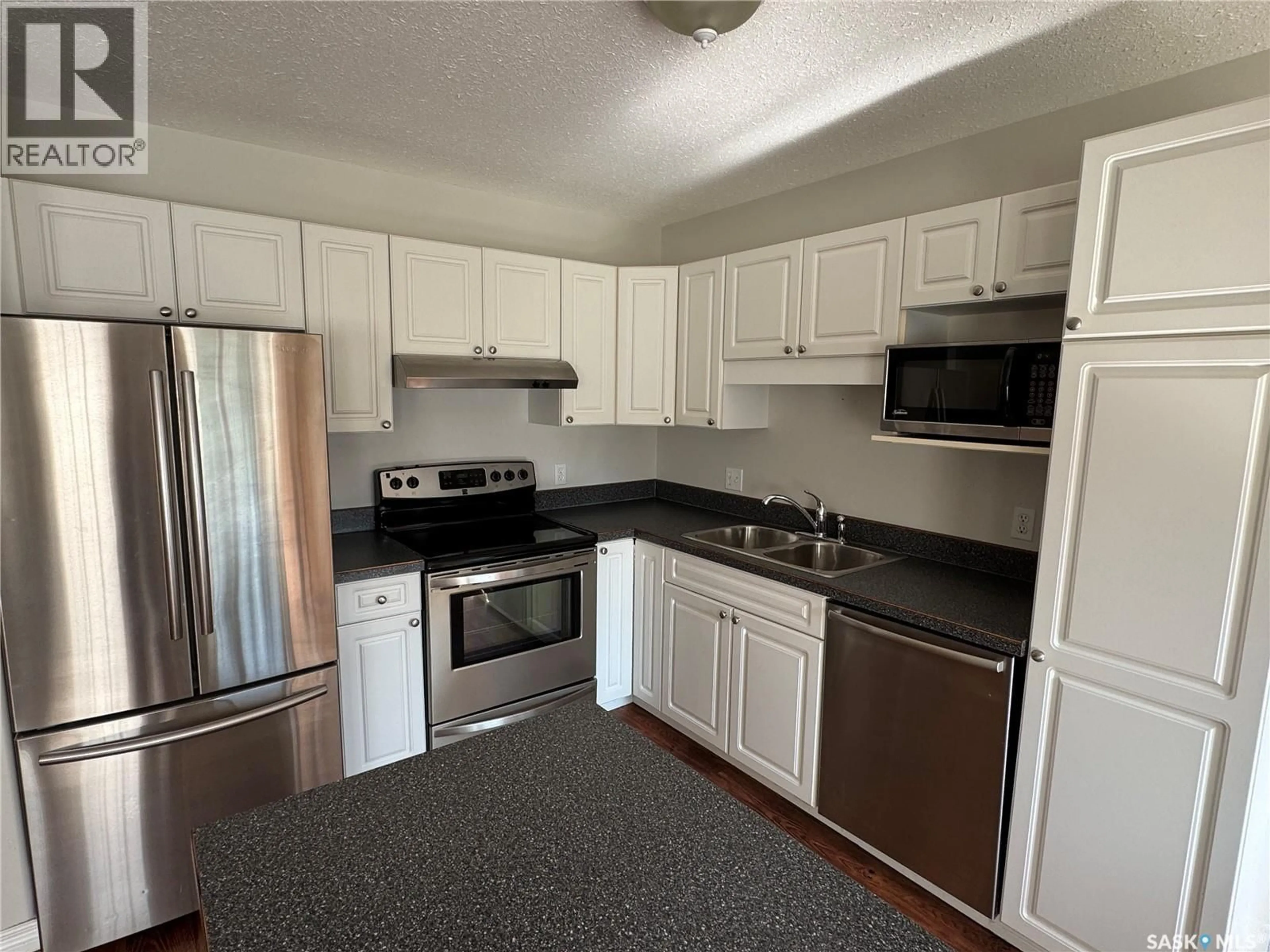 Standard kitchen, unknown for 10 1327 STUDER STREET, La Ronge Saskatchewan S0J1L0