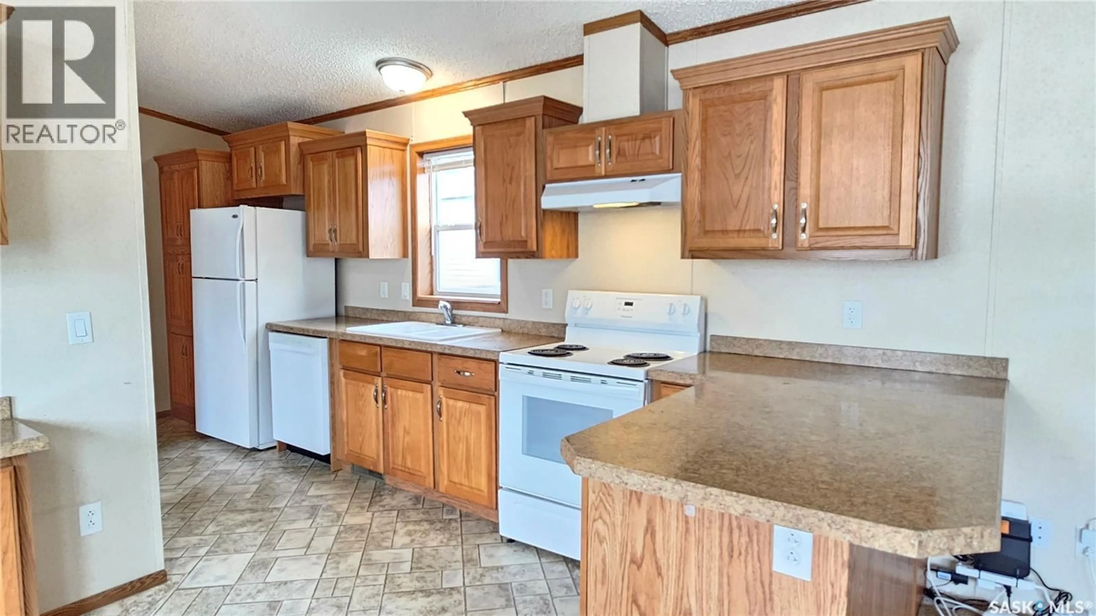 Standard kitchen, unknown for 10 SOUTHERN PINE ACRES, Humboldt Saskatchewan S0K2A0