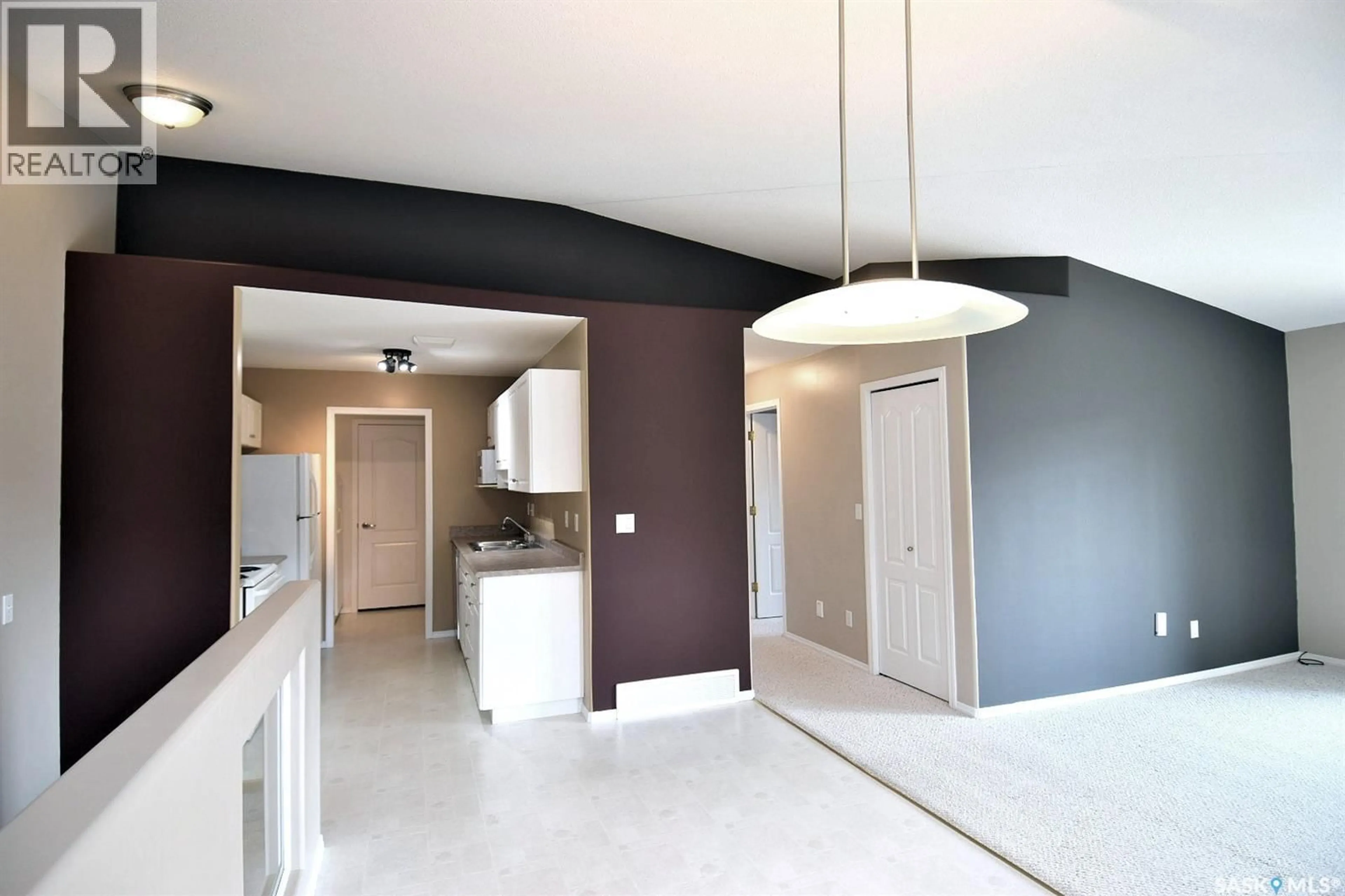 Open concept kitchen, unknown for 105th W - 202C 141 STREET, Saskatoon Saskatchewan S7N1N3