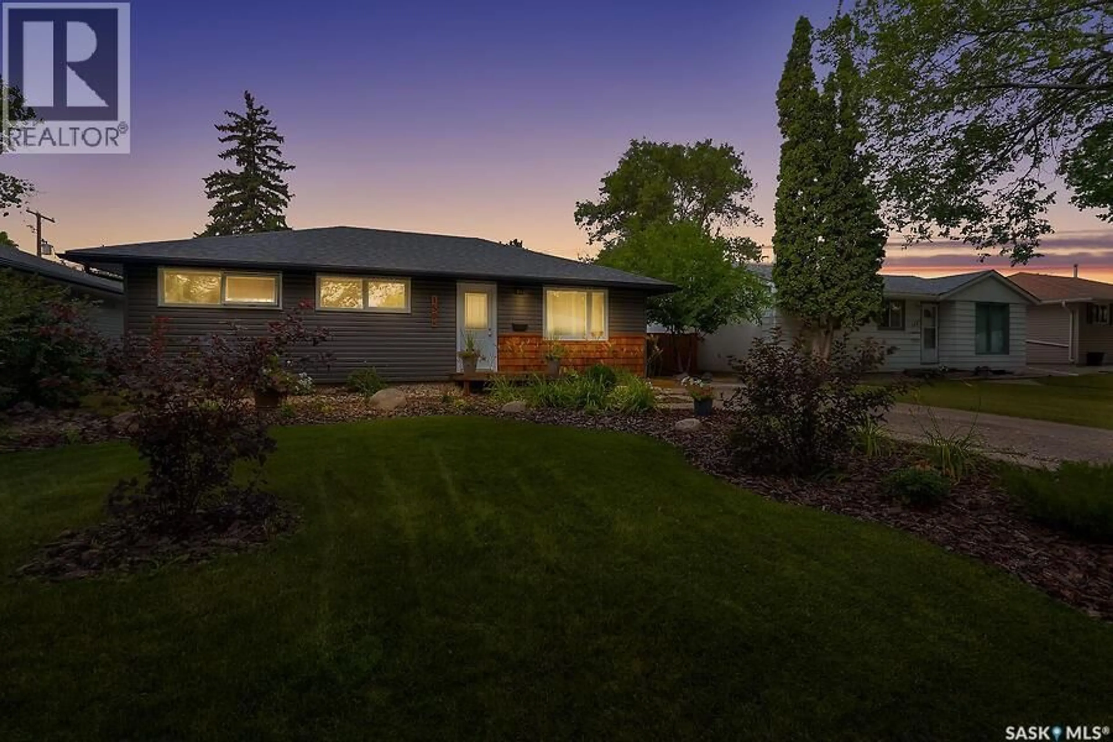 A pic from outside/outdoor area/front of a property/back of a property/a pic from drone, street for 150 CORNWALL STREET, Regina Saskatchewan S4R2Z9