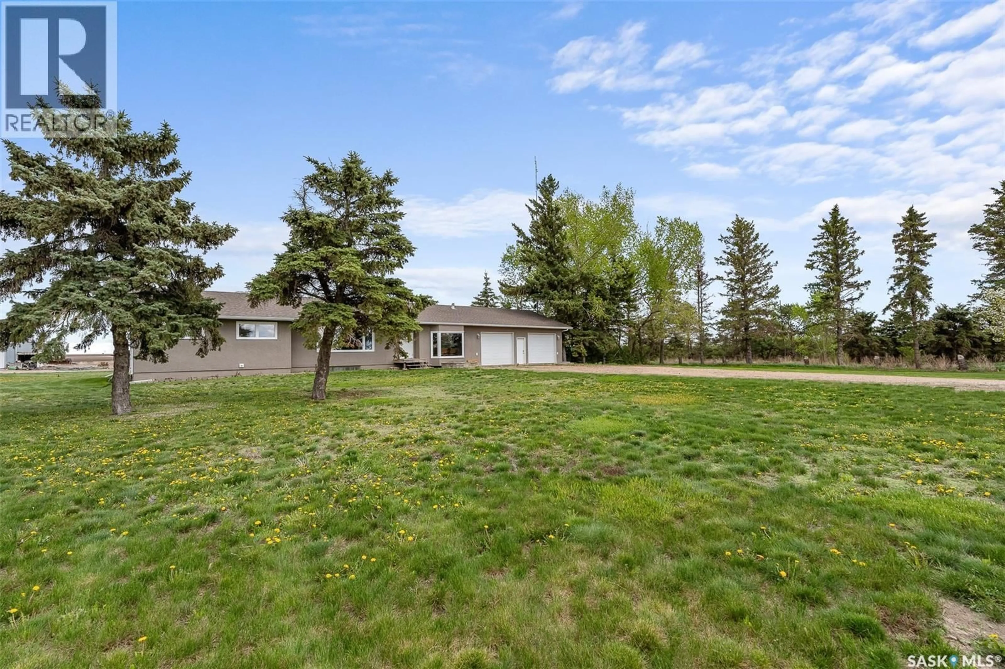 A pic from outside/outdoor area/front of a property/back of a property/a pic from drone, unknown for THUL ACREAGE, Marquis Rm No. 191 Saskatchewan S0H2X0