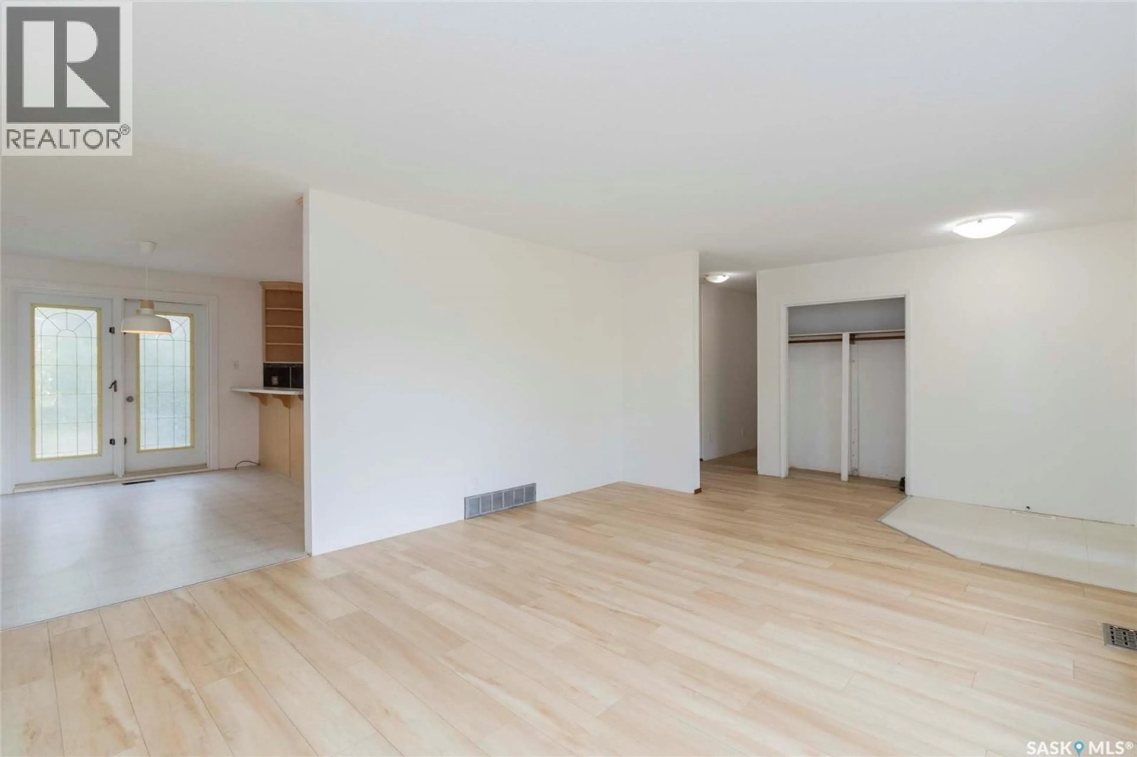 A pic of a room for 205 WALTER SCOTT AVENUE, Hanley Saskatchewan S0G2E0