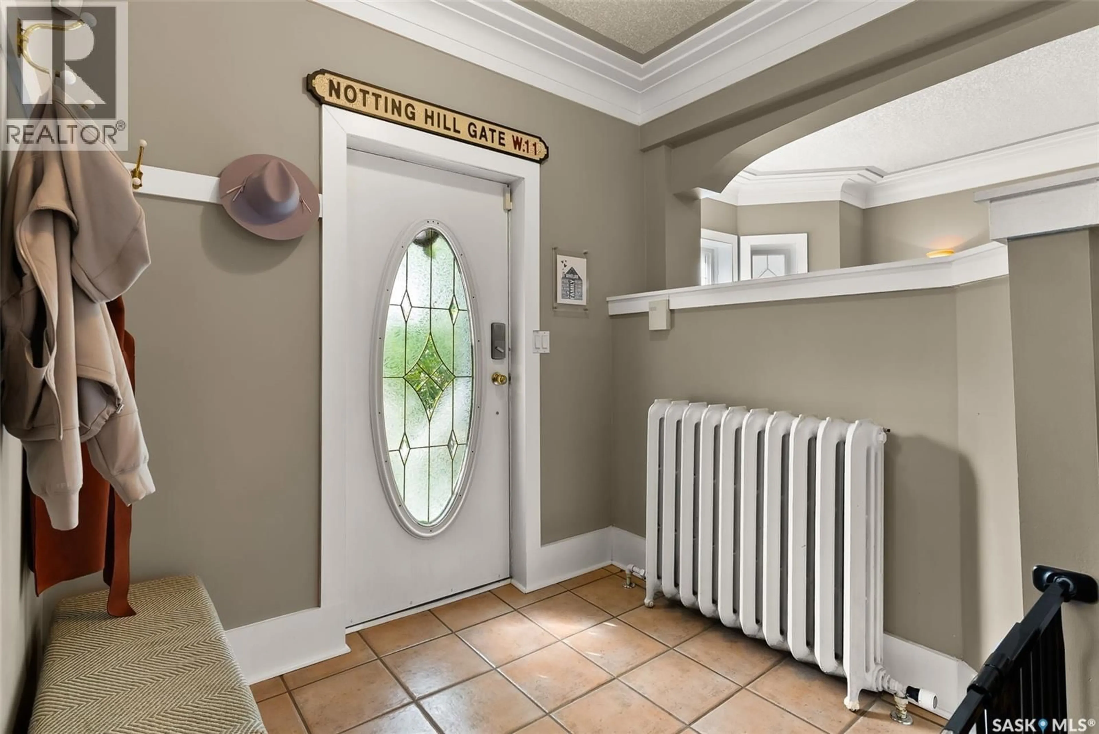 Indoor entryway for 2800 VICTORIA AVENUE, Regina Saskatchewan S4T1K5
