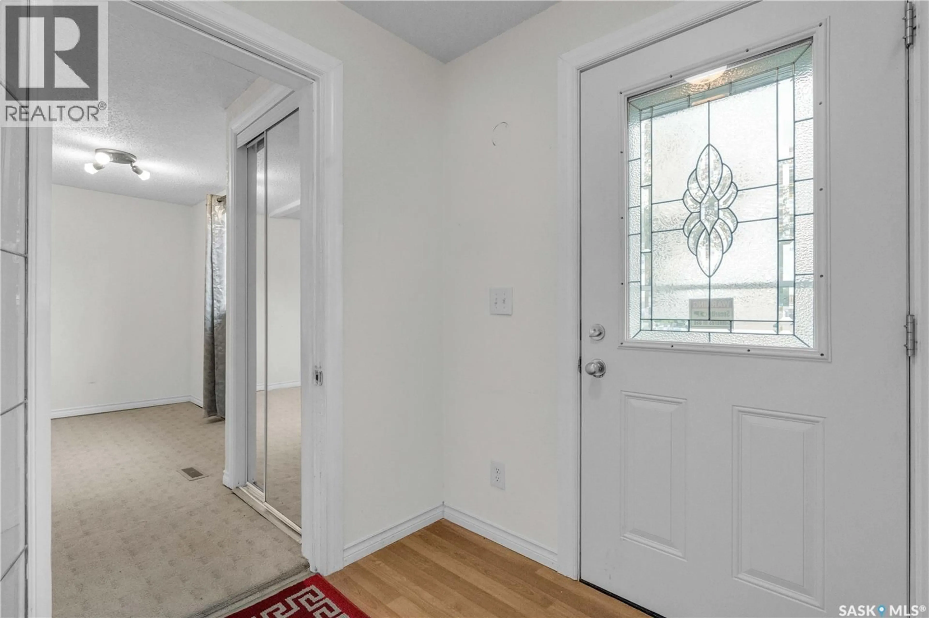Indoor entryway for 2344 EDGAR STREET, Regina Saskatchewan S4N3L1