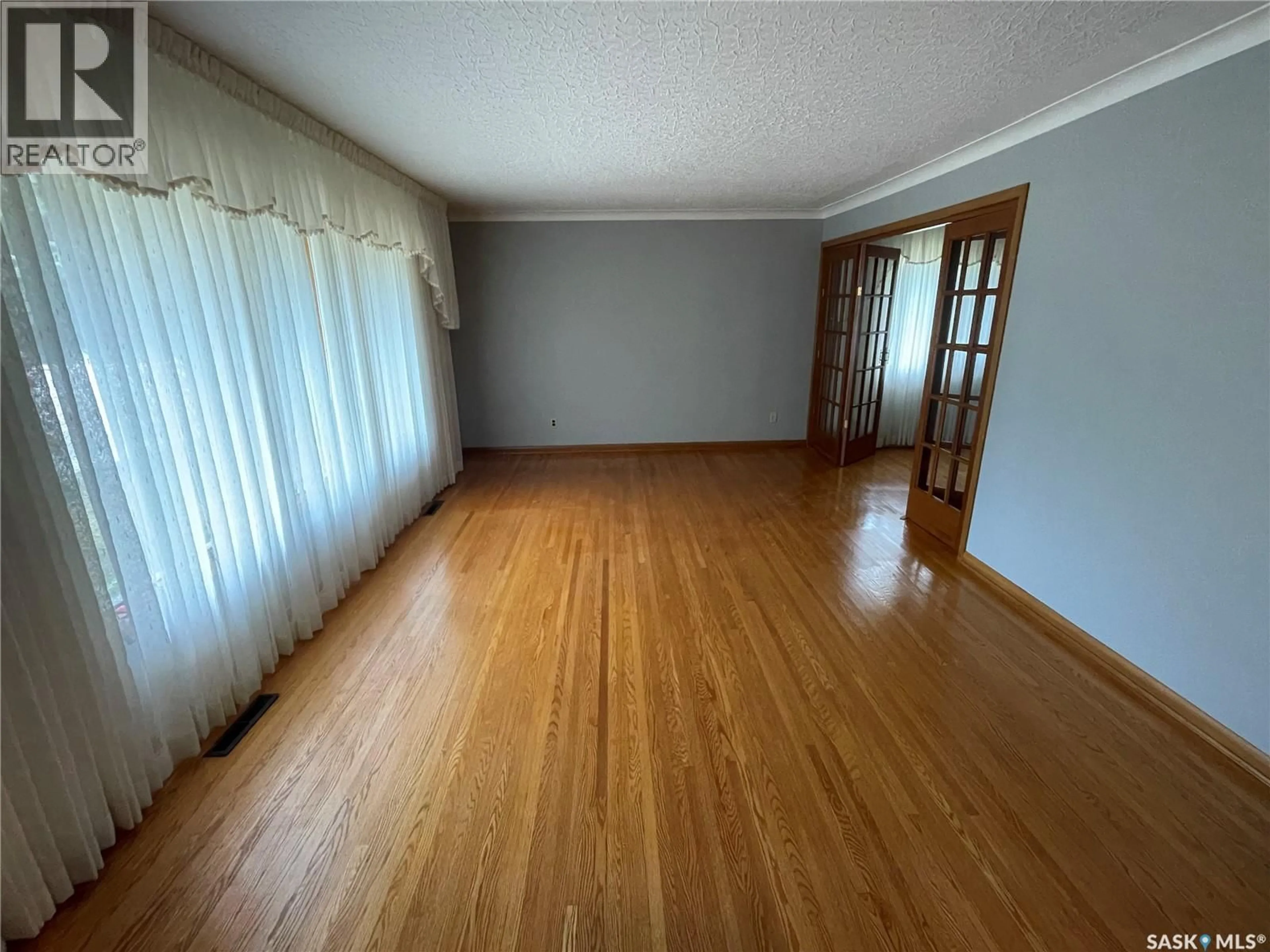 A pic of a room for 2202 EWART AVENUE, Saskatoon Saskatchewan S7J1Y2