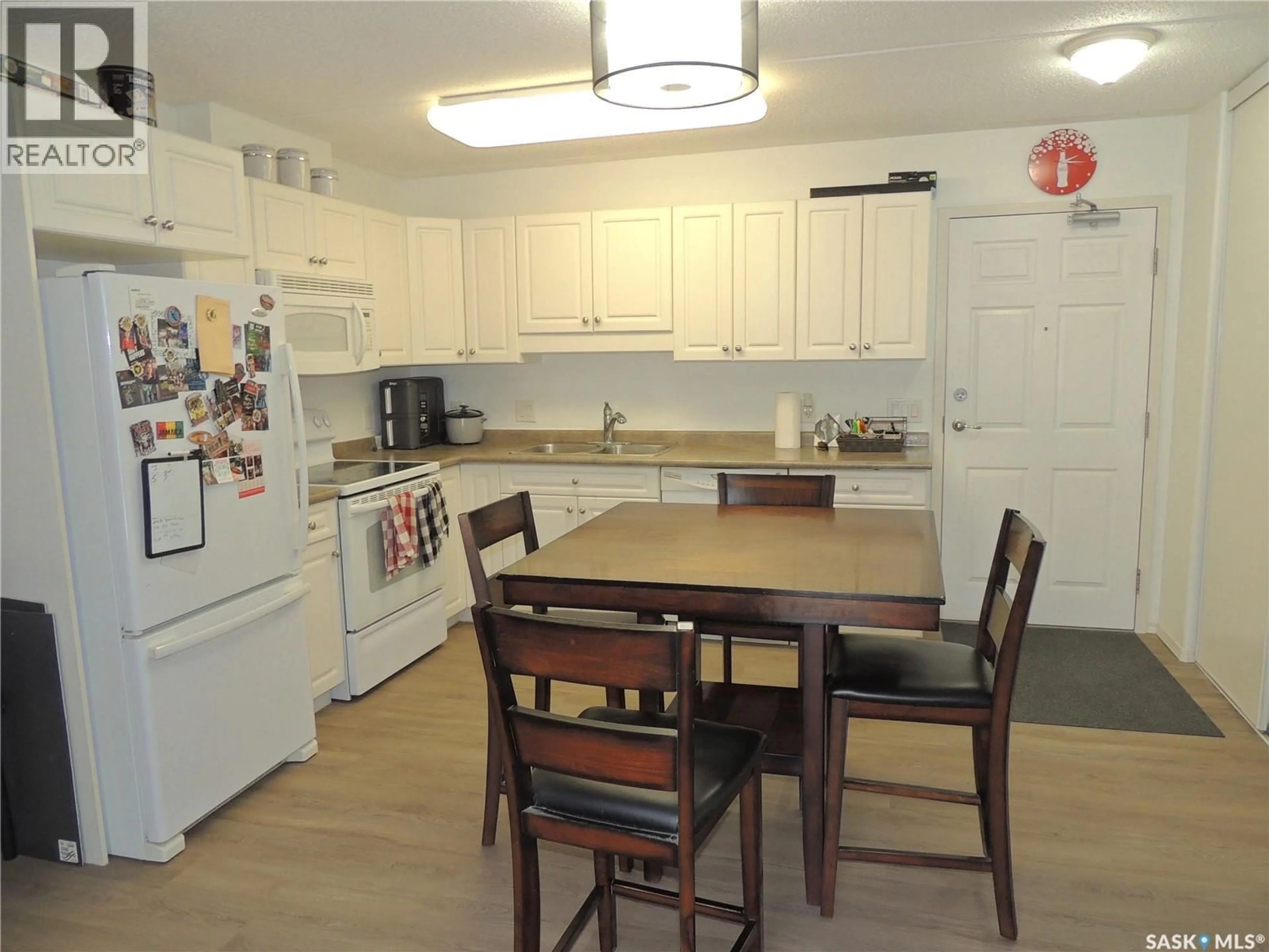 Standard kitchen, wood/laminate floor for 701 - 201 HENRY STREET, Estevan Saskatchewan S4A2B7