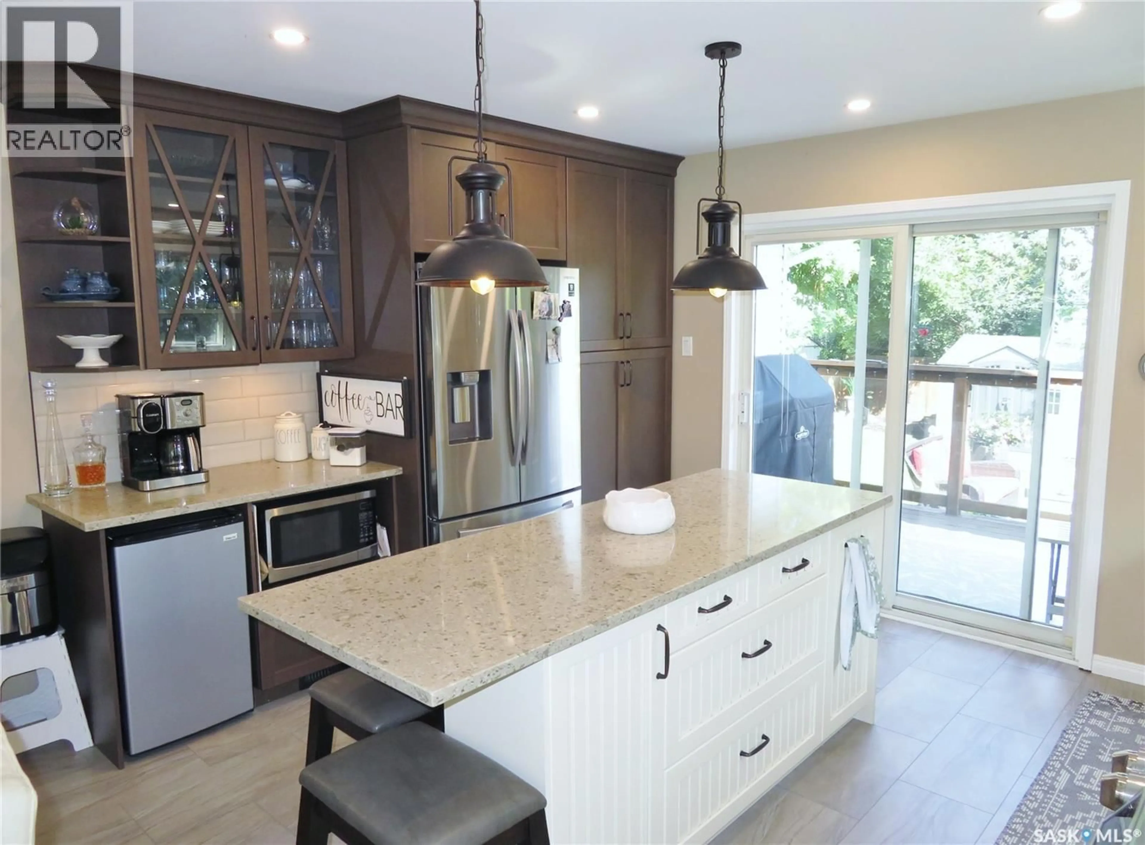 Contemporary kitchen, ceramic/tile floor for 115 SAGUENAY DRIVE, Saskatoon Saskatchewan S7K4M8
