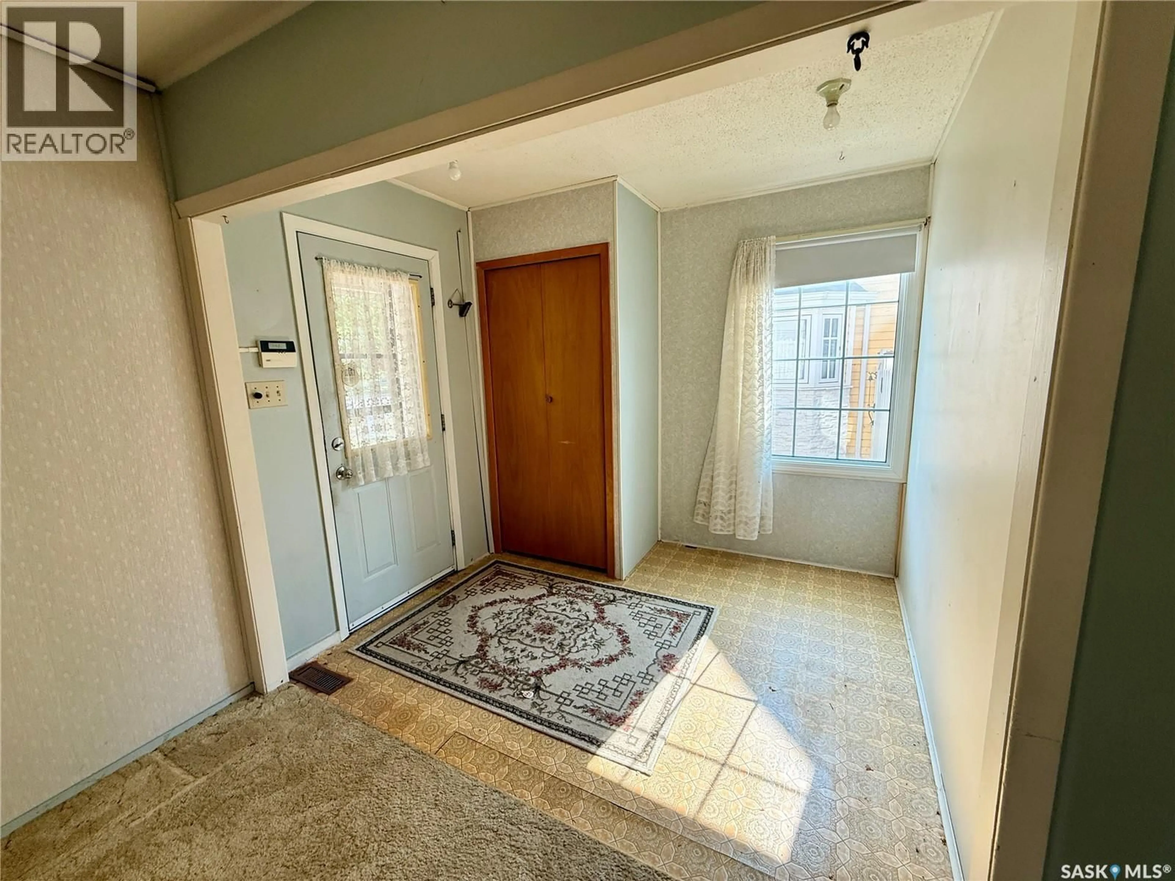 Indoor entryway for 1361 107TH STREET, North Battleford Saskatchewan S9A1Z6