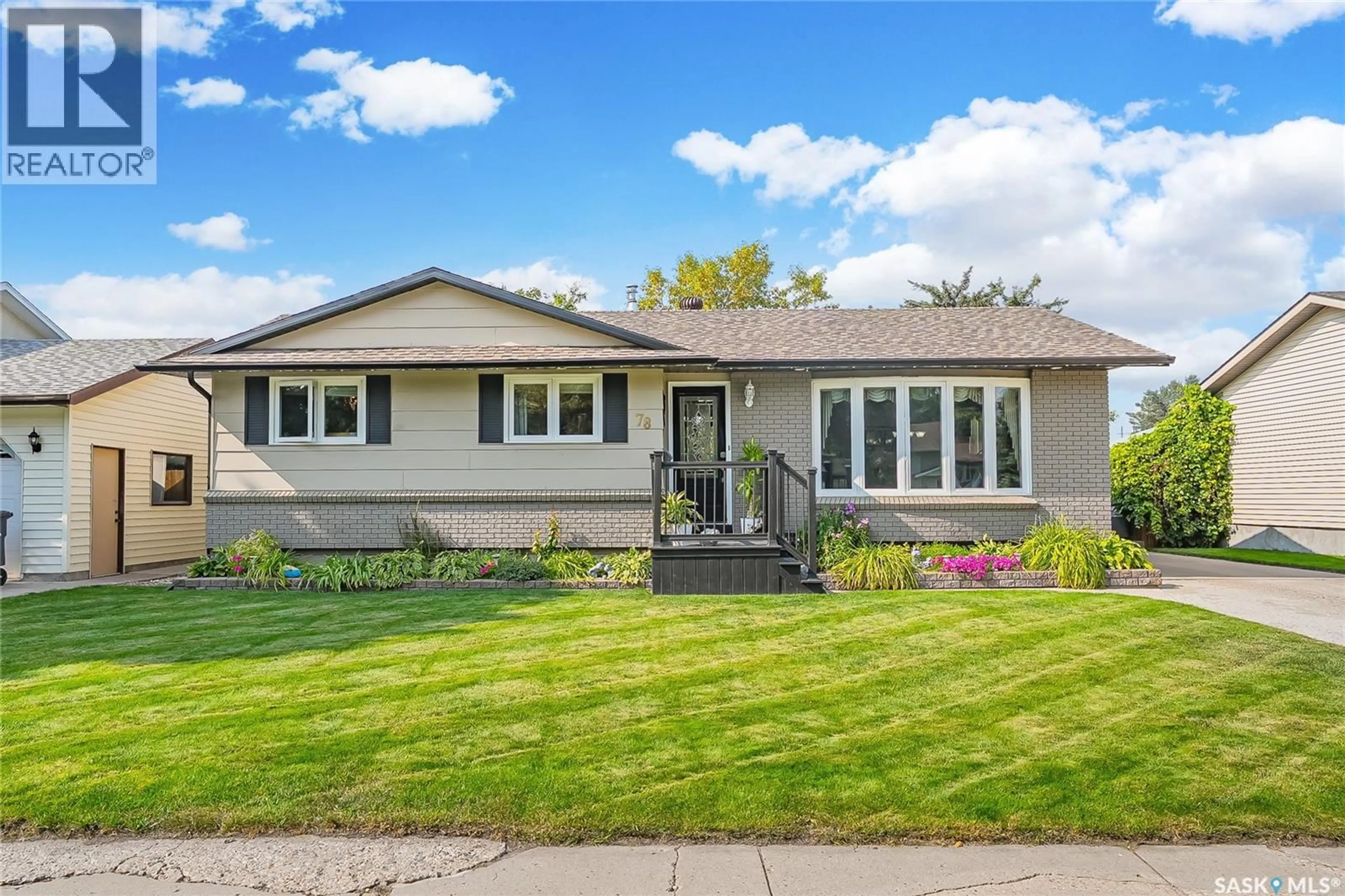 Home with vinyl exterior material, street for 78 ARNASON CRESCENT, Saskatoon Saskatchewan S7H4M8