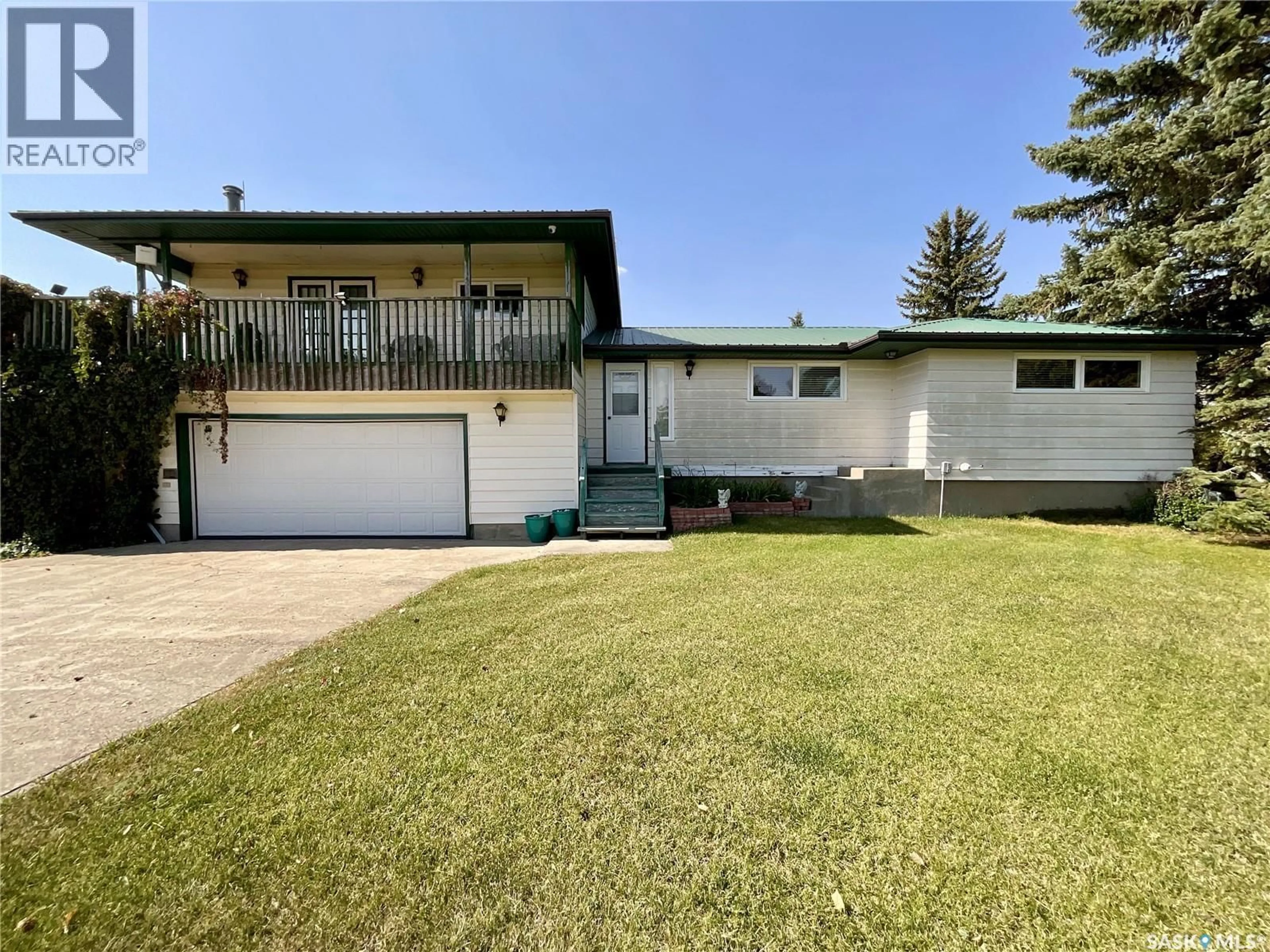 A pic from outside/outdoor area/front of a property/back of a property/a pic from drone, street for 2203 - 16434 RANGE ROAD, Sherwood Rm No. 159 Saskatchewan S4W0L3