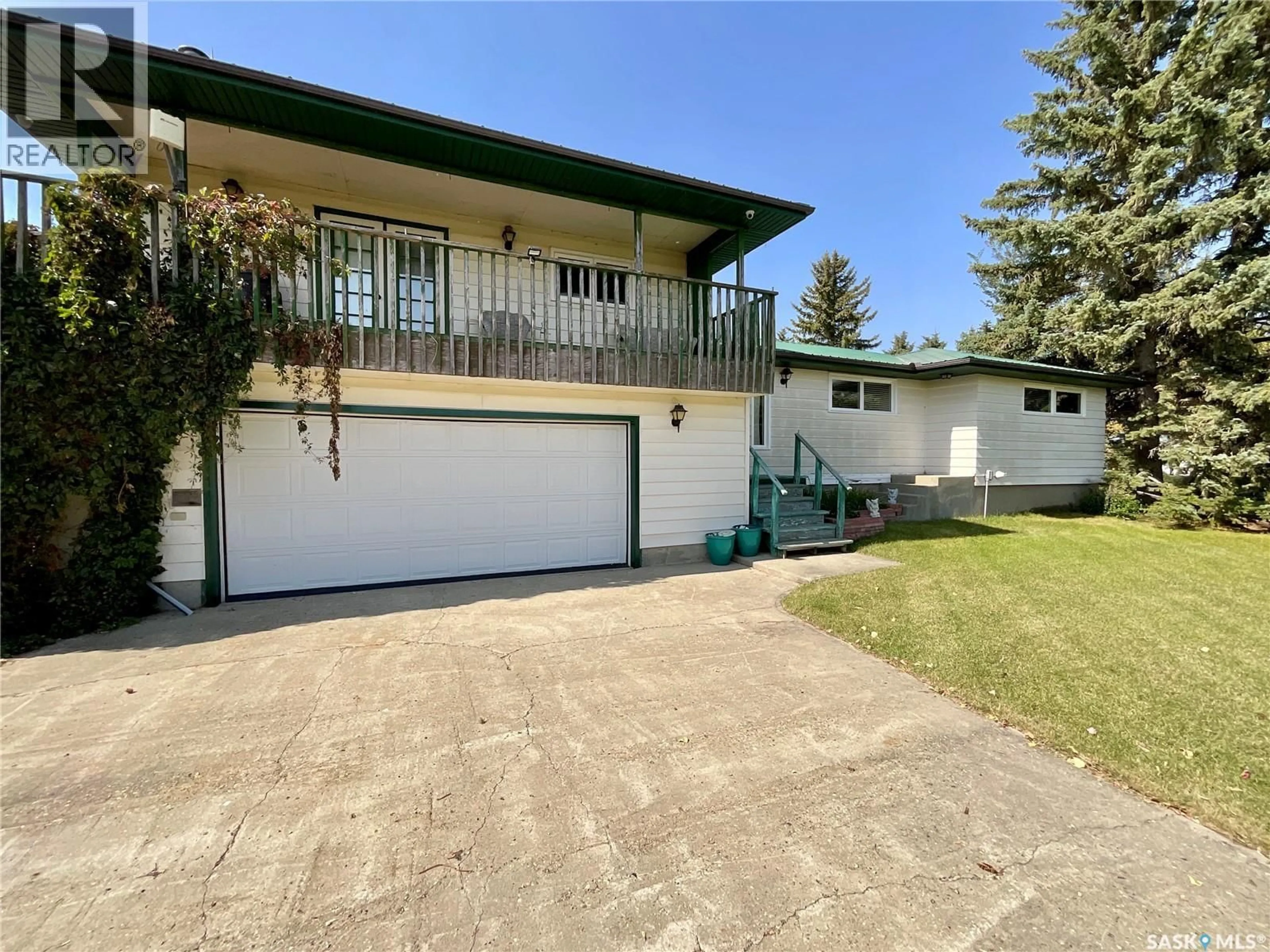 A pic from outside/outdoor area/front of a property/back of a property/a pic from drone, street for 2203 - 16434 RANGE ROAD, Sherwood Rm No. 159 Saskatchewan S4W0L3