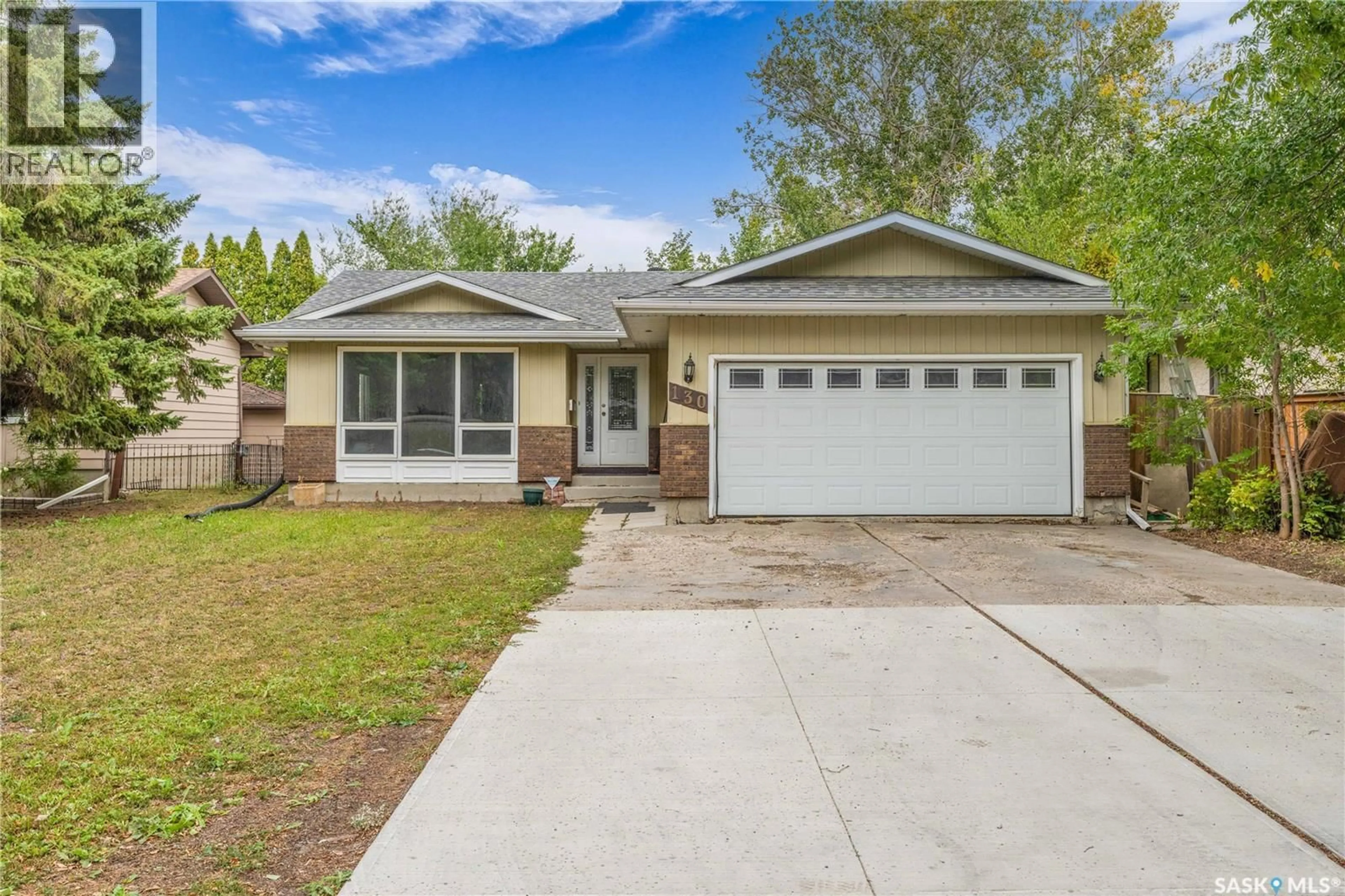 Home with vinyl exterior material, street for 130 MICHENER DRIVE, Regina Saskatchewan S4V0G8