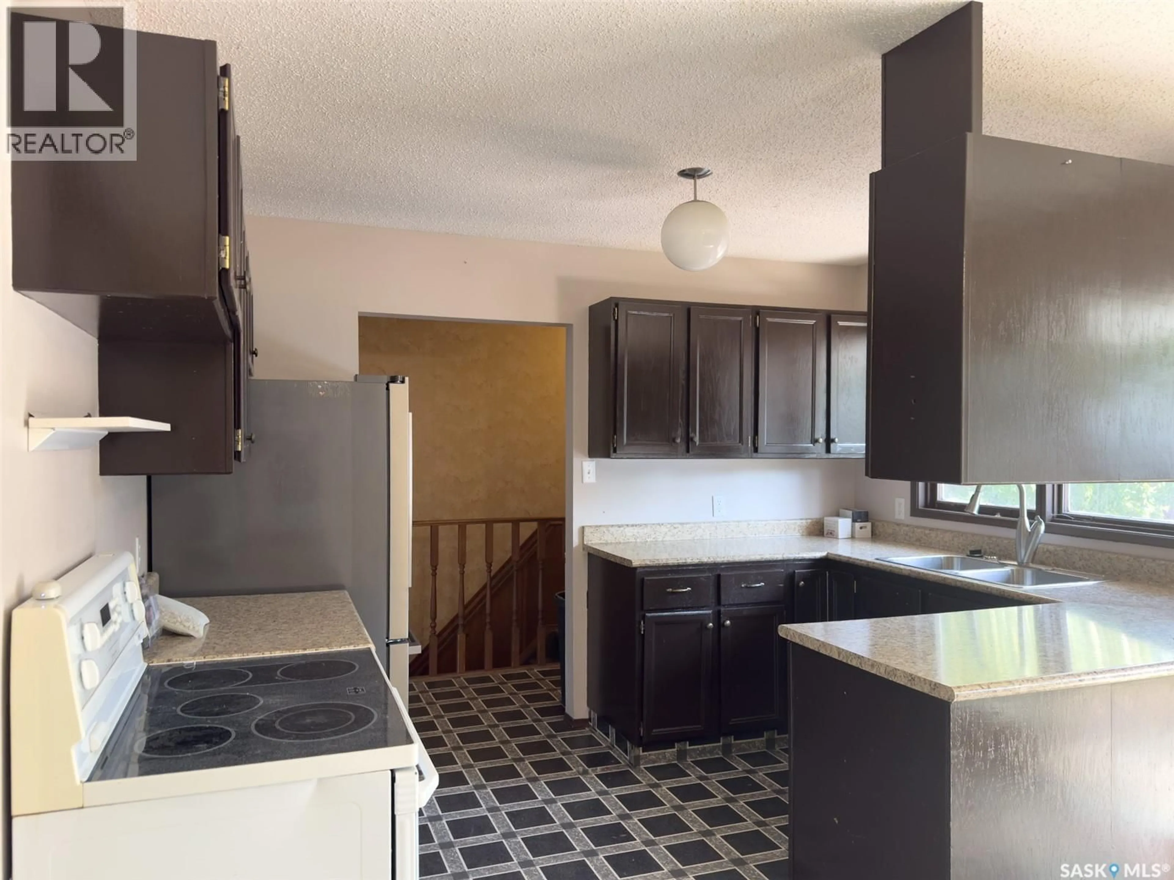 Unknown for 318 TENNANT CRESCENT, Saskatoon Saskatchewan S7H4Y8