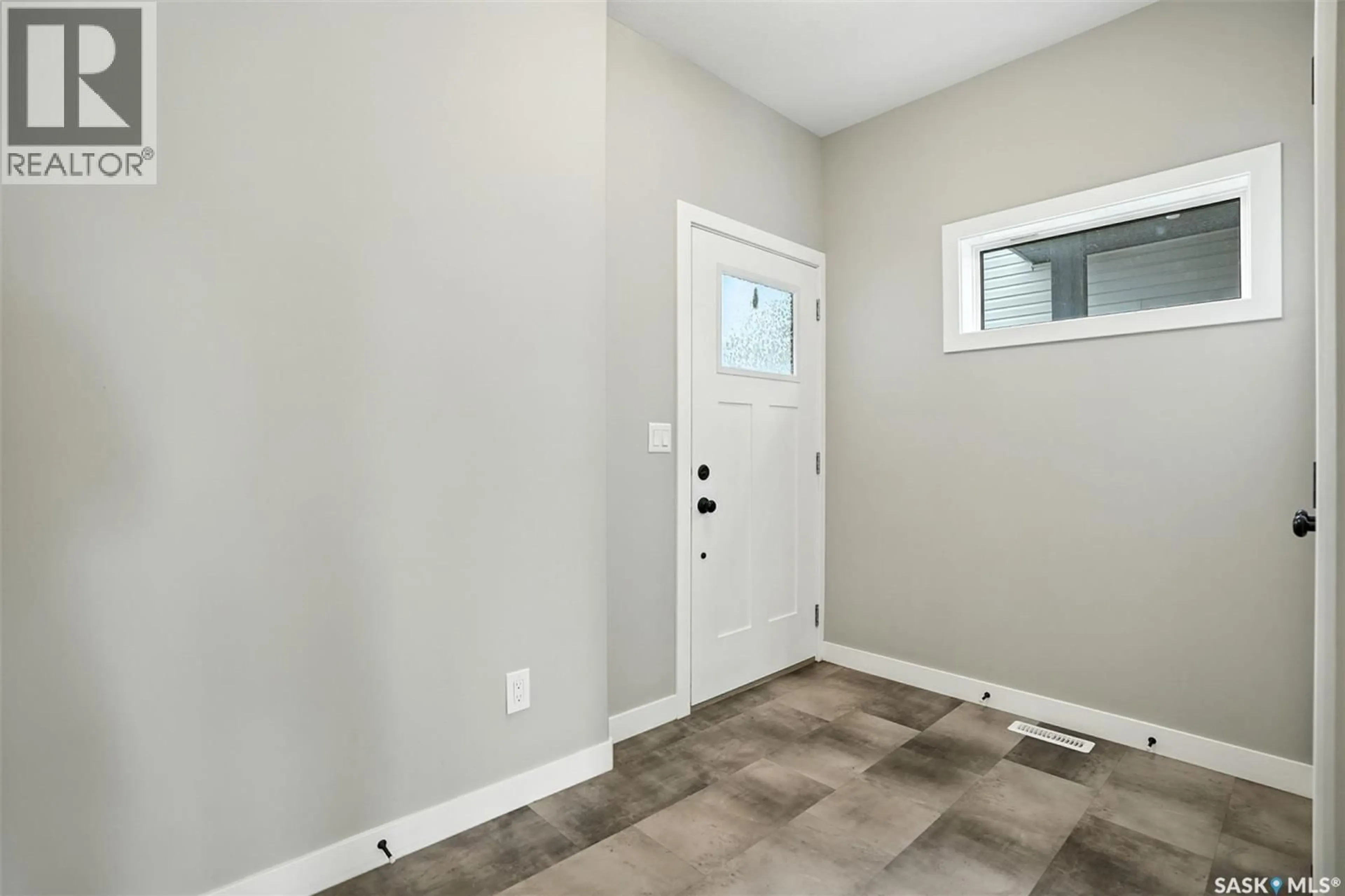 Indoor entryway for 240 BARRETT STREET, Saskatoon Saskatchewan S7W1C7