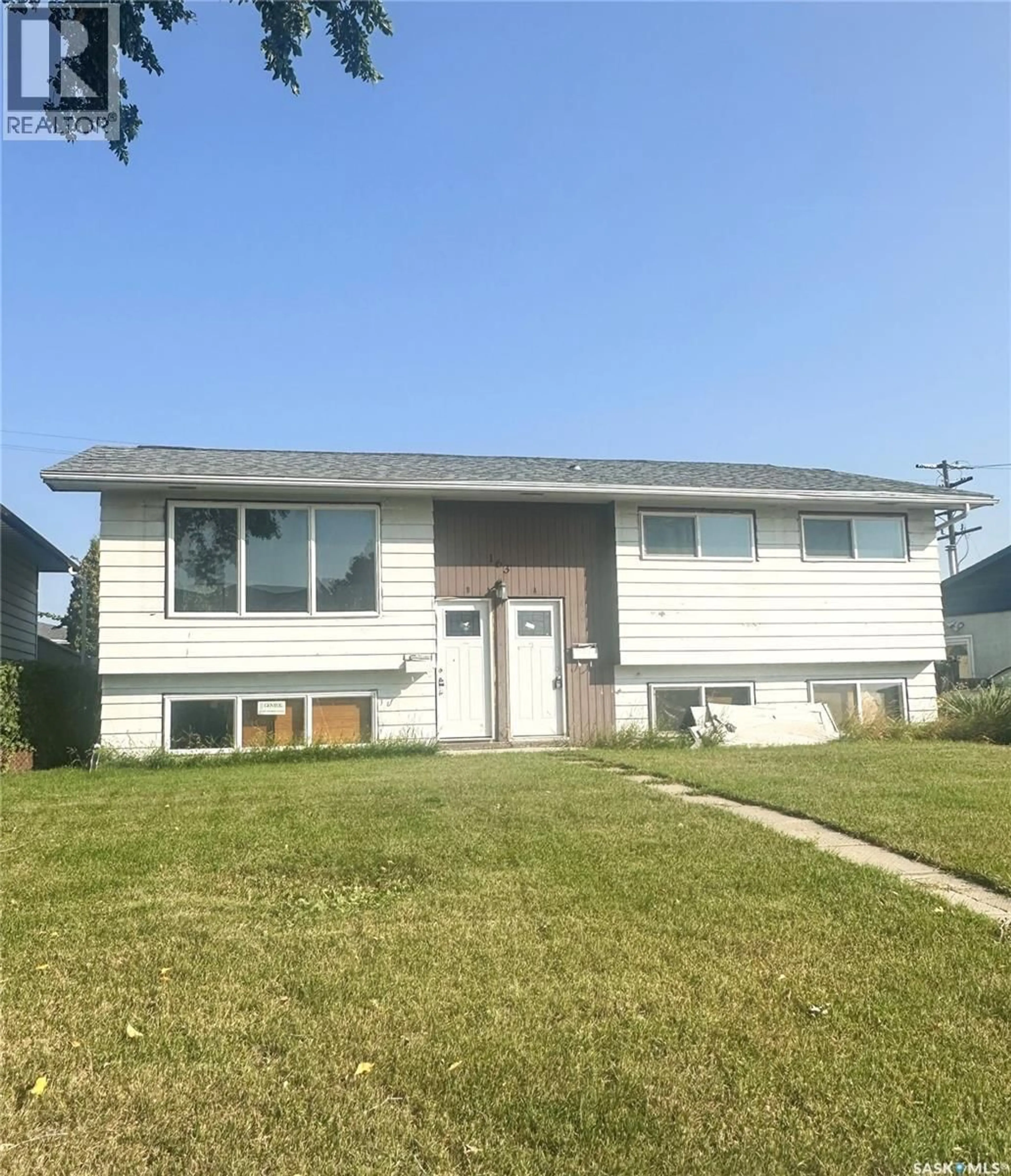 Home with vinyl exterior material, street for 163 RUPERT DRIVE, Saskatoon Saskatchewan S7K1B6
