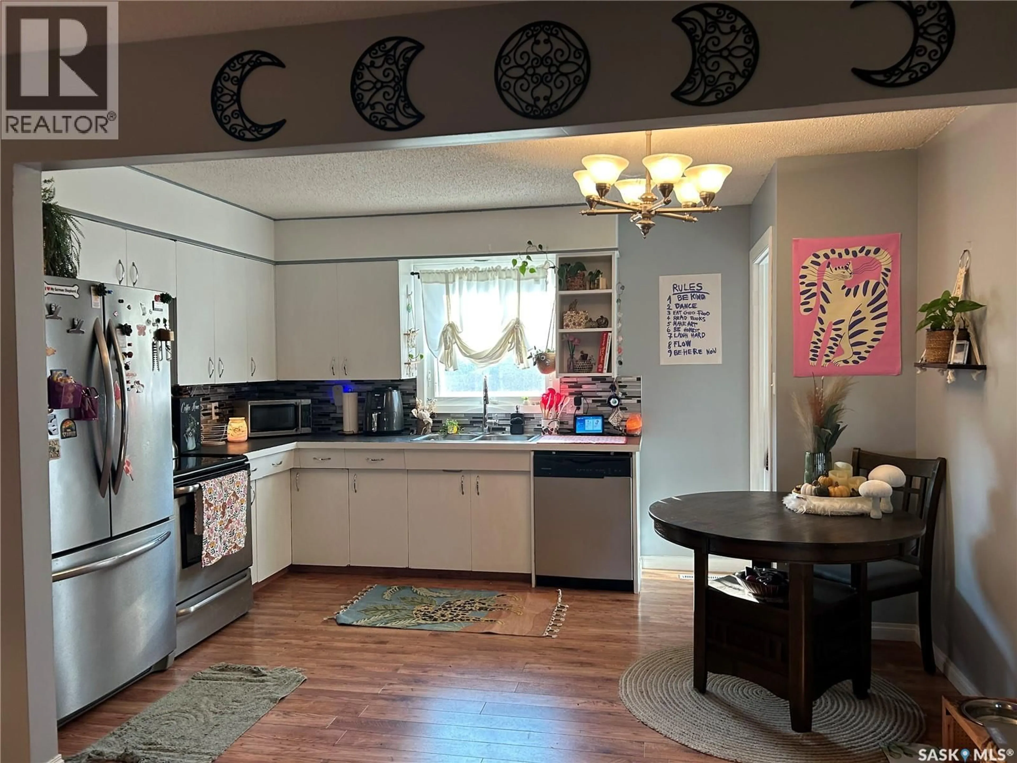 Open concept kitchen, unknown for 1513 97TH STREET, Tisdale Saskatchewan S0E1T0